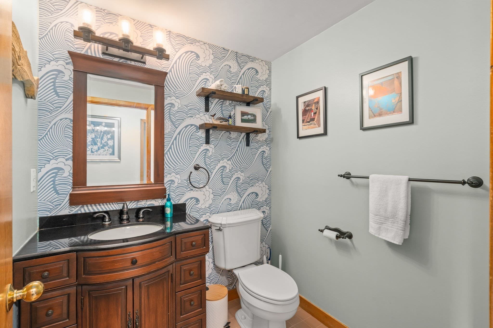 Single Family Residence at 38 Woodland Park Dr # 38, Haverhill MA 01830, Haverhill, photo 20 of 42