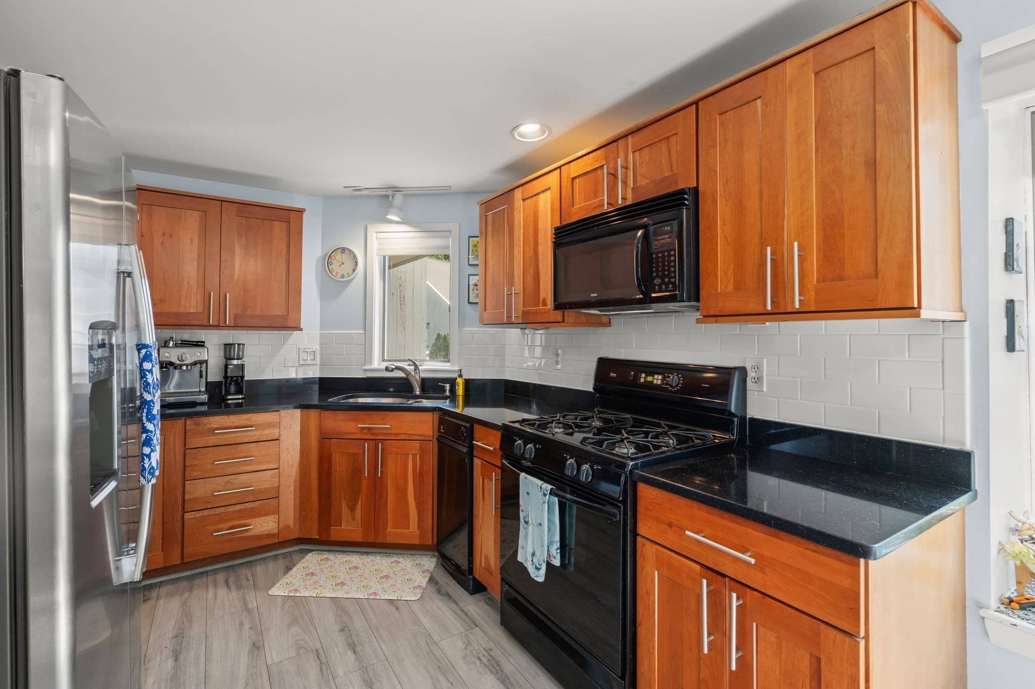 Single Family Residence at 38 Woodland Park Dr # 38, Haverhill MA 01830, Haverhill, photo 15 of 42