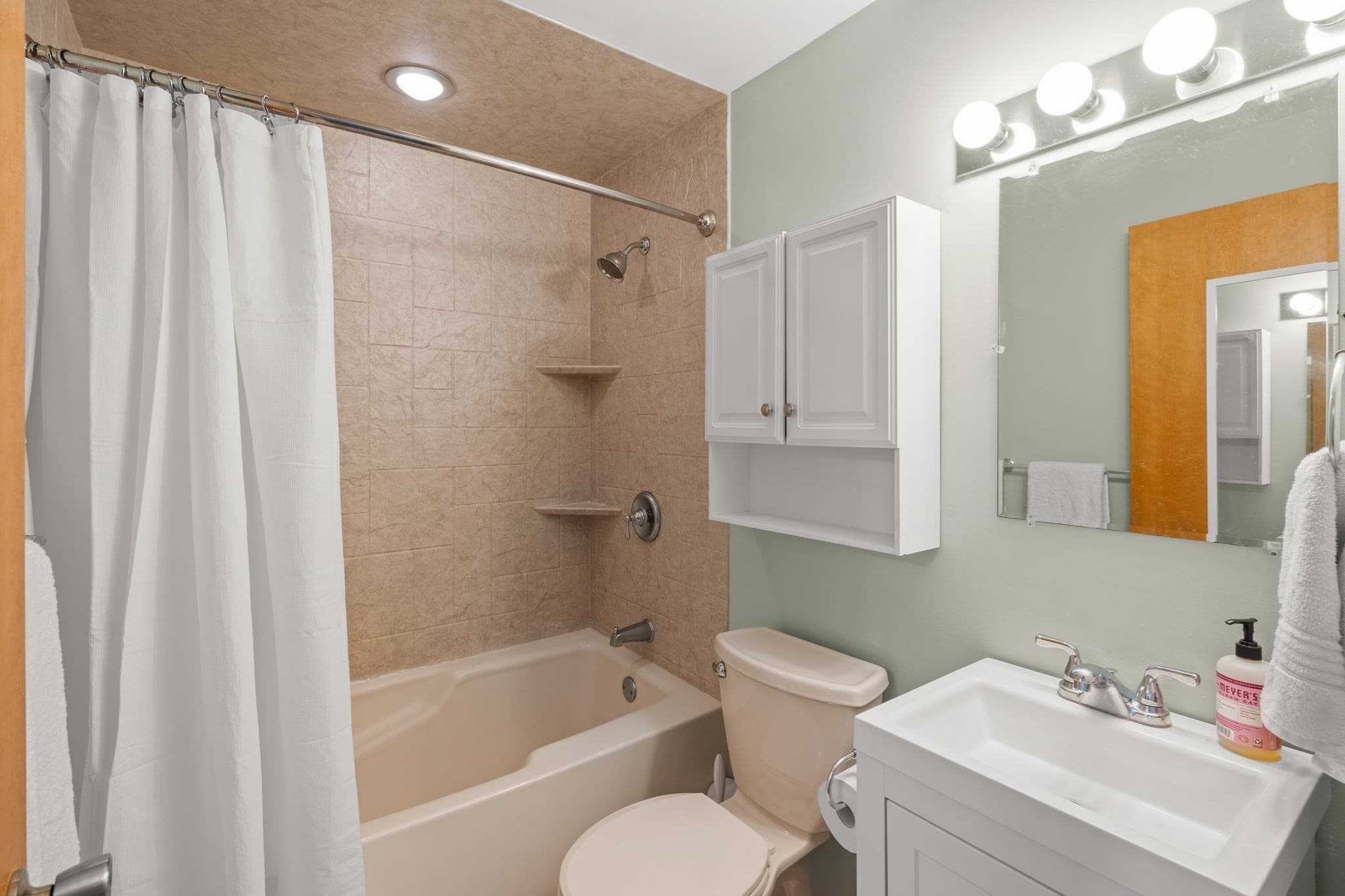 Single Family Residence at 38 Woodland Park Dr # 38, Haverhill MA 01830, Haverhill, photo 25 of 42
