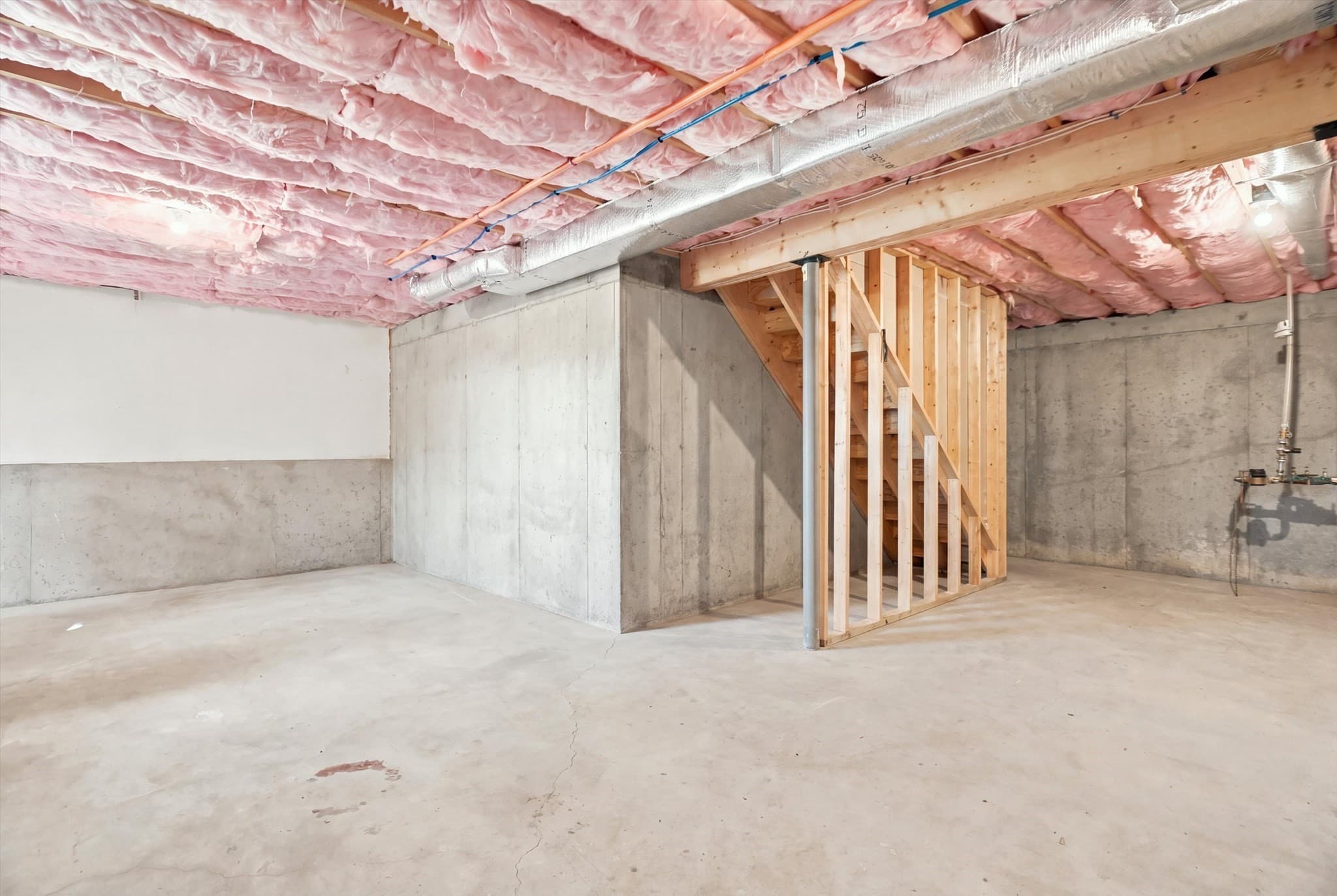 Condominium at 2 Mackenzie Way, Haverhill MA 01832, Haverhill, photo 32 of 40