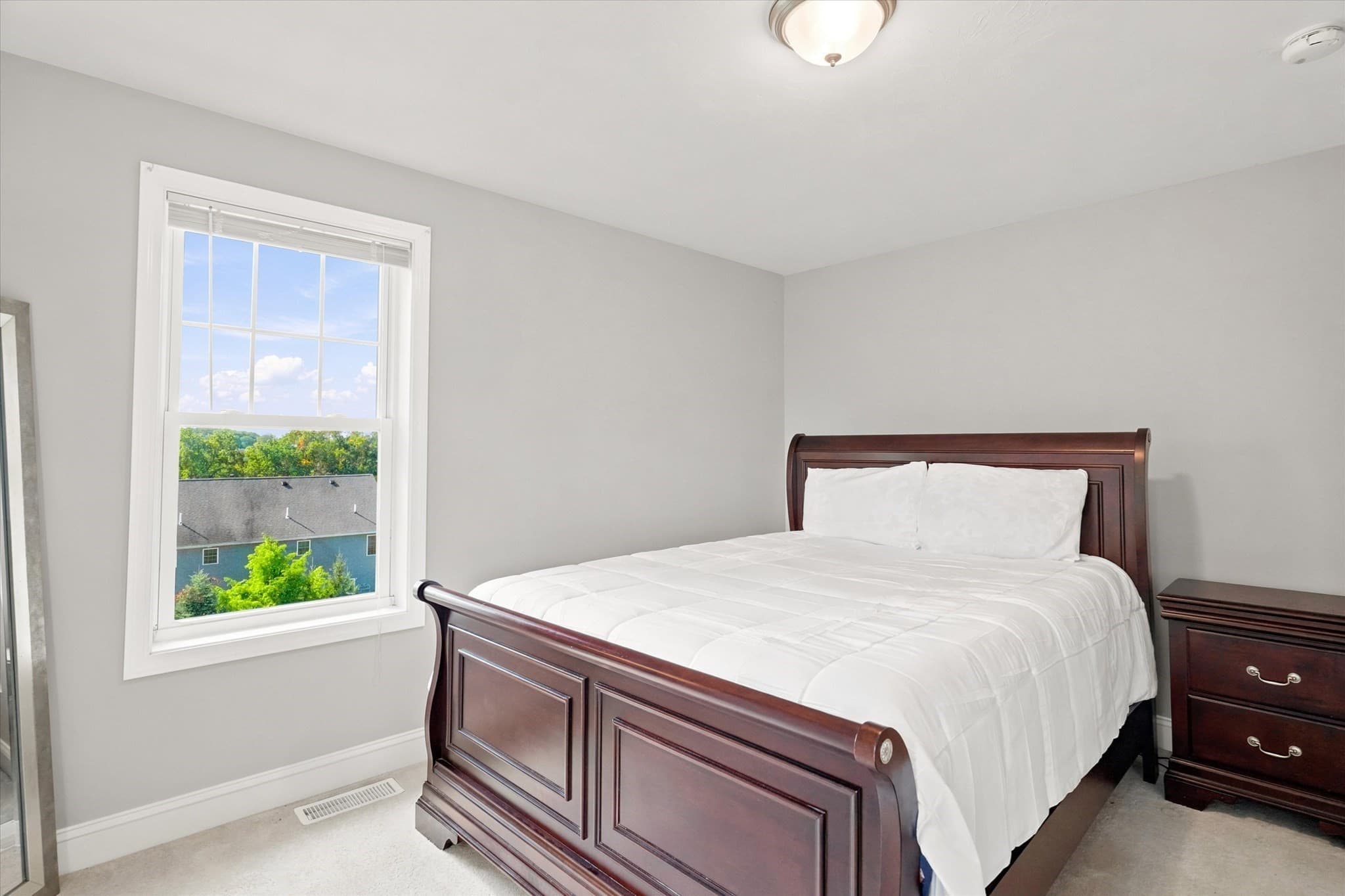 Condominium at 2 Mackenzie Way, Haverhill MA 01832, Haverhill, photo 18 of 40