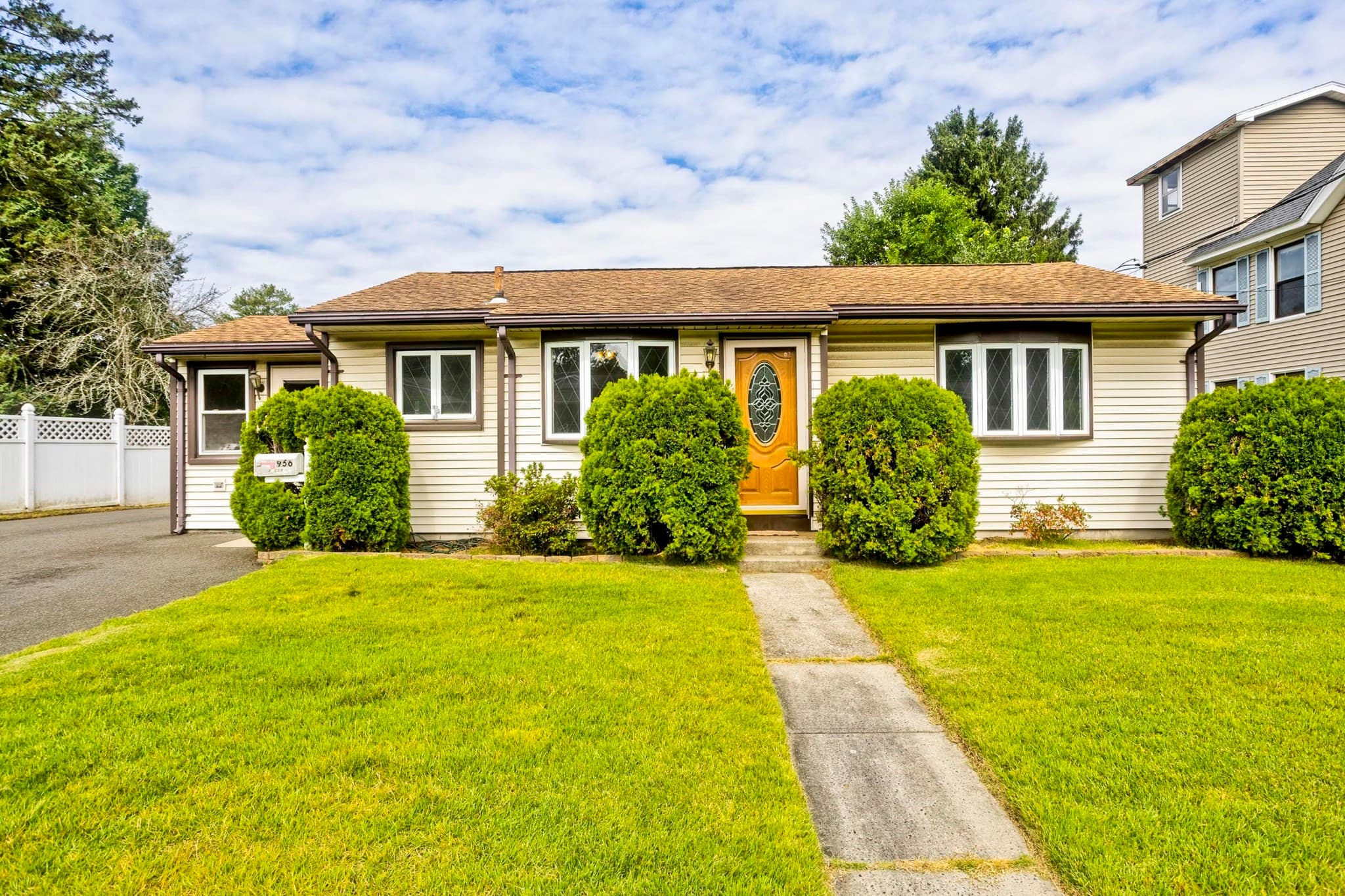 Single Family Residence at 956 Granby Rd, Chicopee MA 01020, Chicopee, photo 2 of 39
