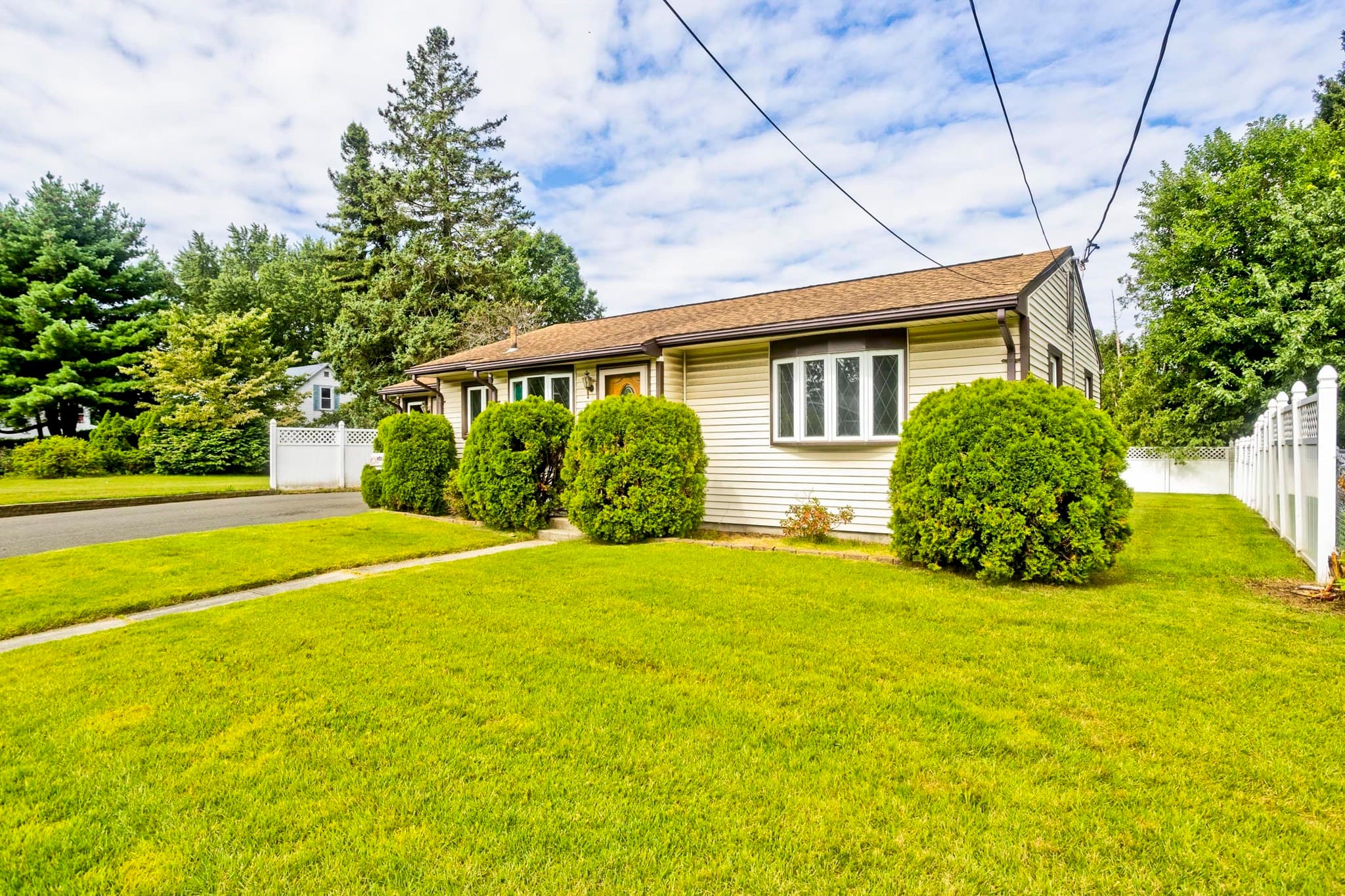 Single Family Residence at 956 Granby Rd, Chicopee MA 01020, Chicopee, photo 3 of 39