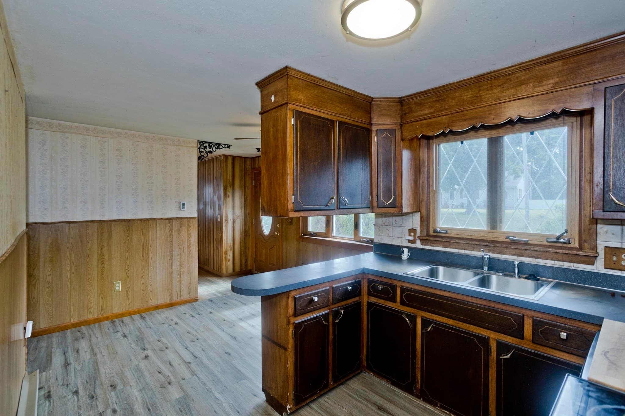 Single Family Residence at 956 Granby Rd, Chicopee MA 01020, Chicopee, photo 14 of 39