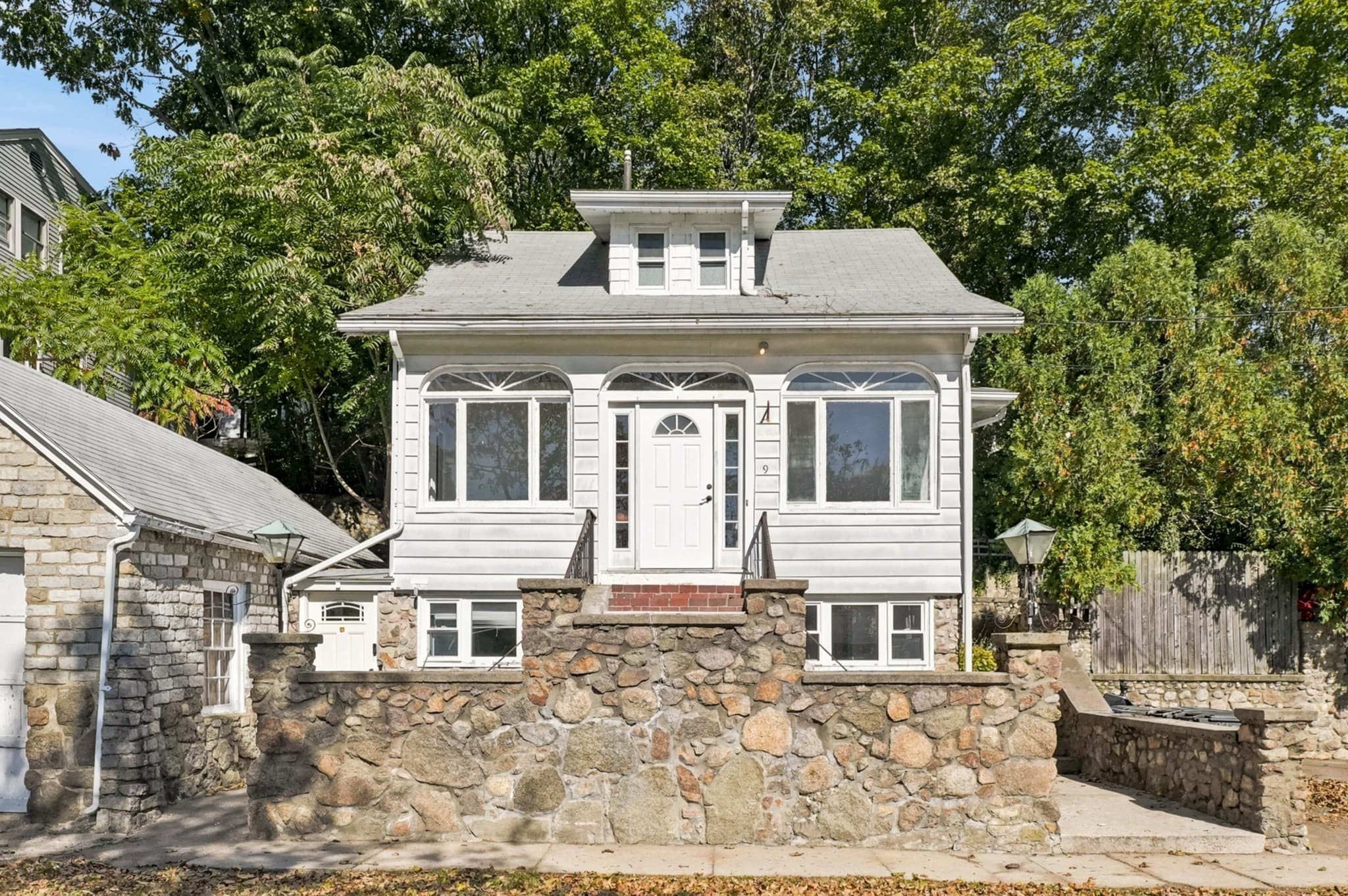 Single Family Residence at 9 Glenway Ave, Peabody MA 01960, Peabody, photo 2 of 24