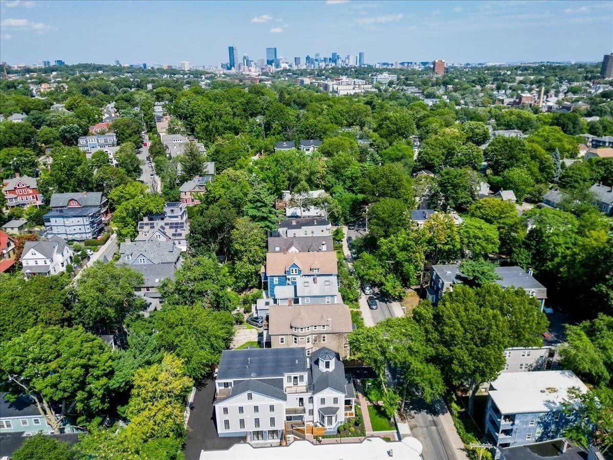 Condominium at 305 Chestnut Ave # 1, Boston MA 02130, Boston, photo 28 of 33