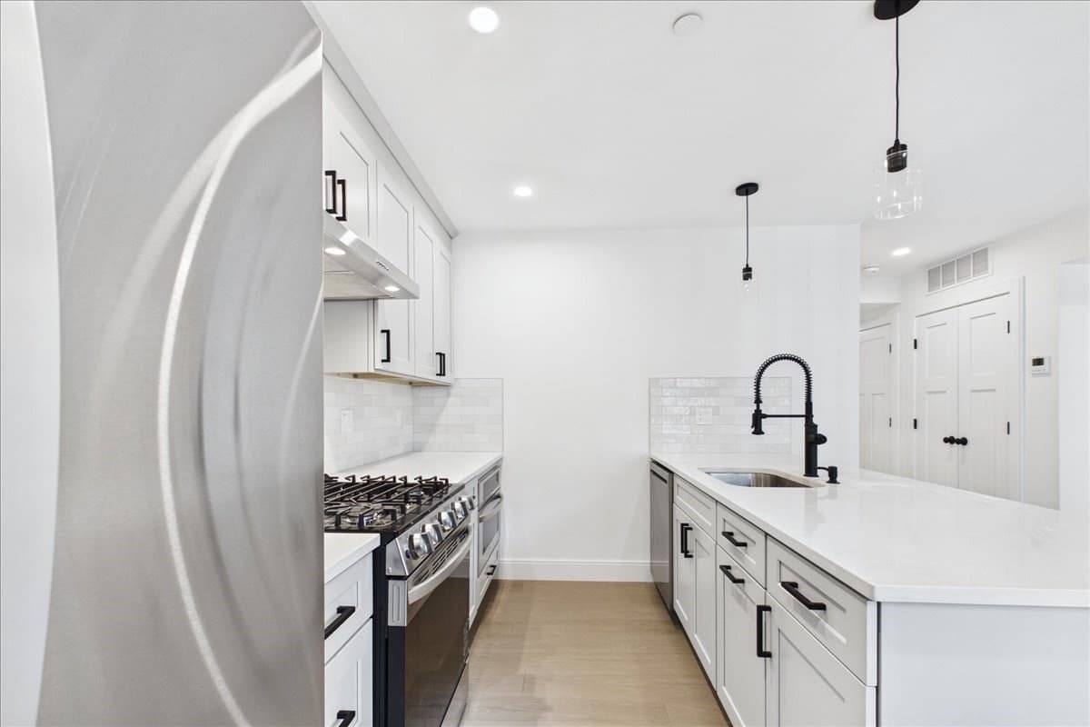 Condominium at 305 Chestnut Ave # 1, Boston MA 02130, Boston, photo 10 of 33