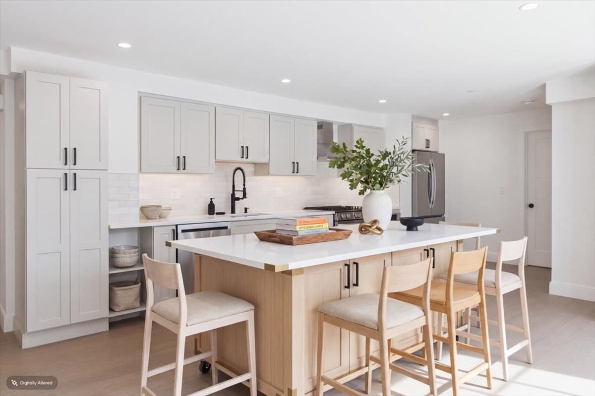 Condominium at 305 Chestnut Ave # 6, Boston MA 02130, Boston, photo 12 of 42