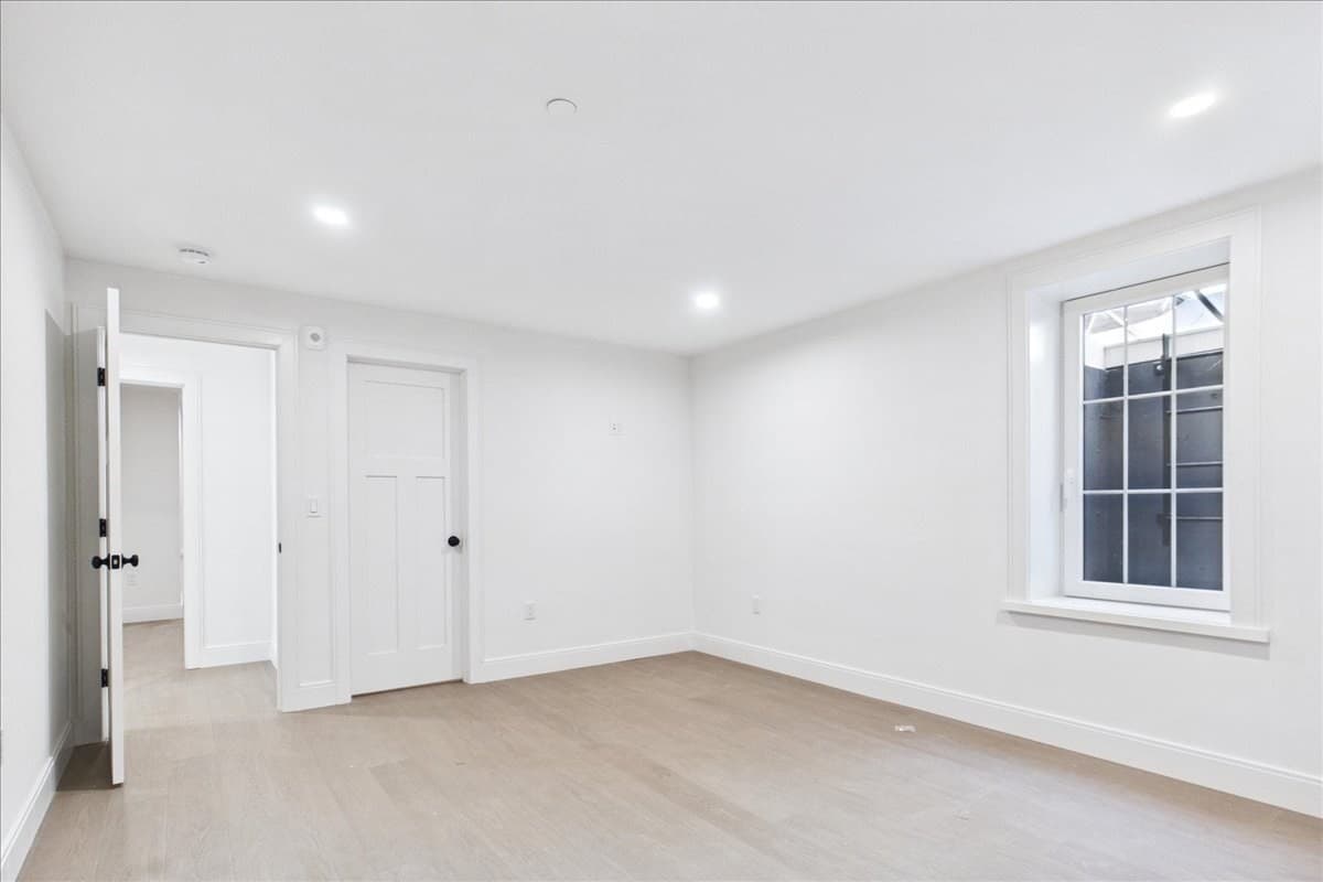 Condominium at 305 Chestnut Ave # 6, Boston MA 02130, Boston, photo 28 of 42