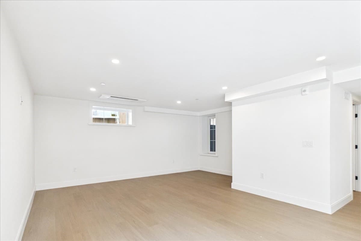 Condominium at 305 Chestnut Ave # 6, Boston MA 02130, Boston, photo 20 of 42