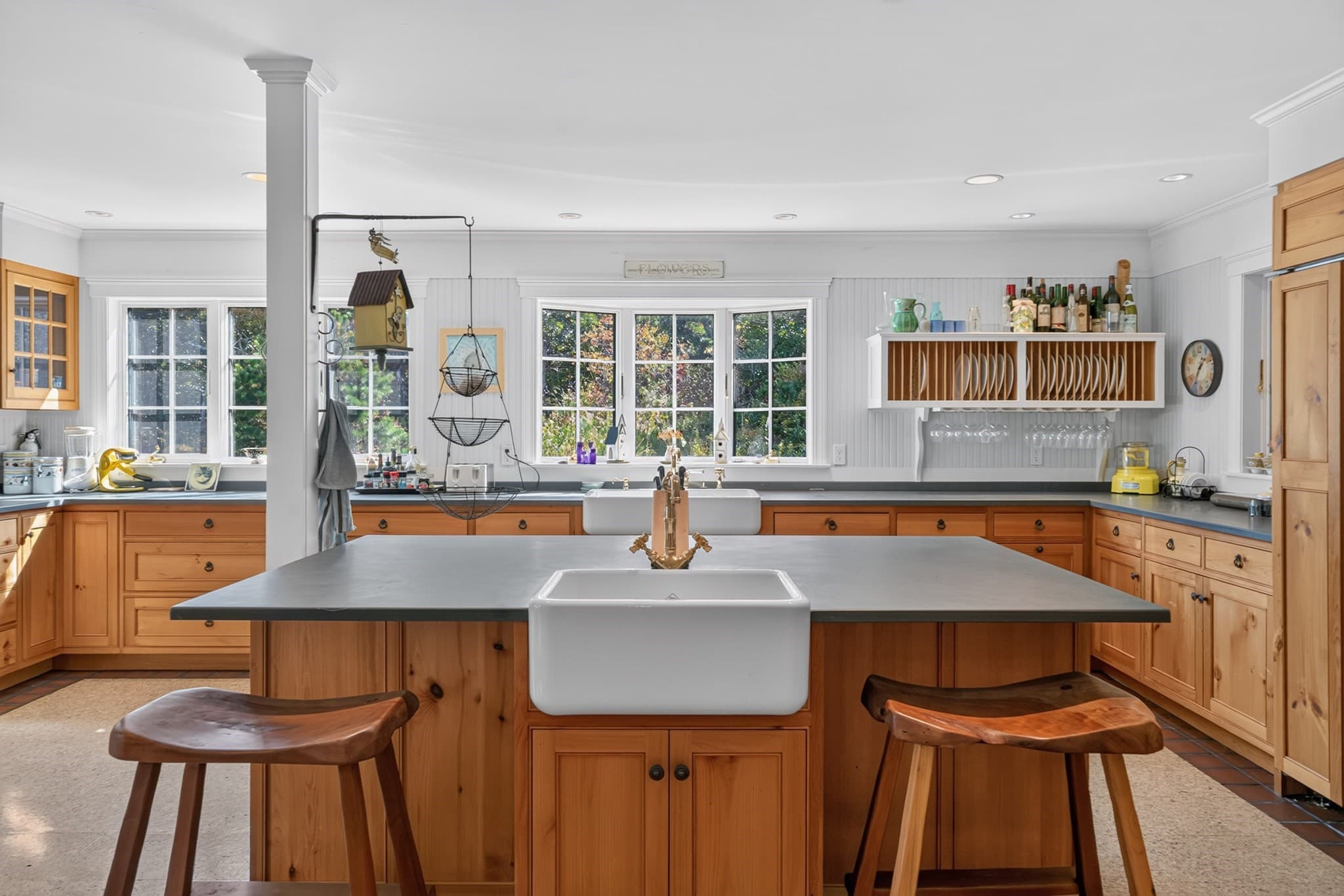 Single Family Residence at 4 Garrett Way, Edgartown MA 02539, Edgartown, photo 12 of 42