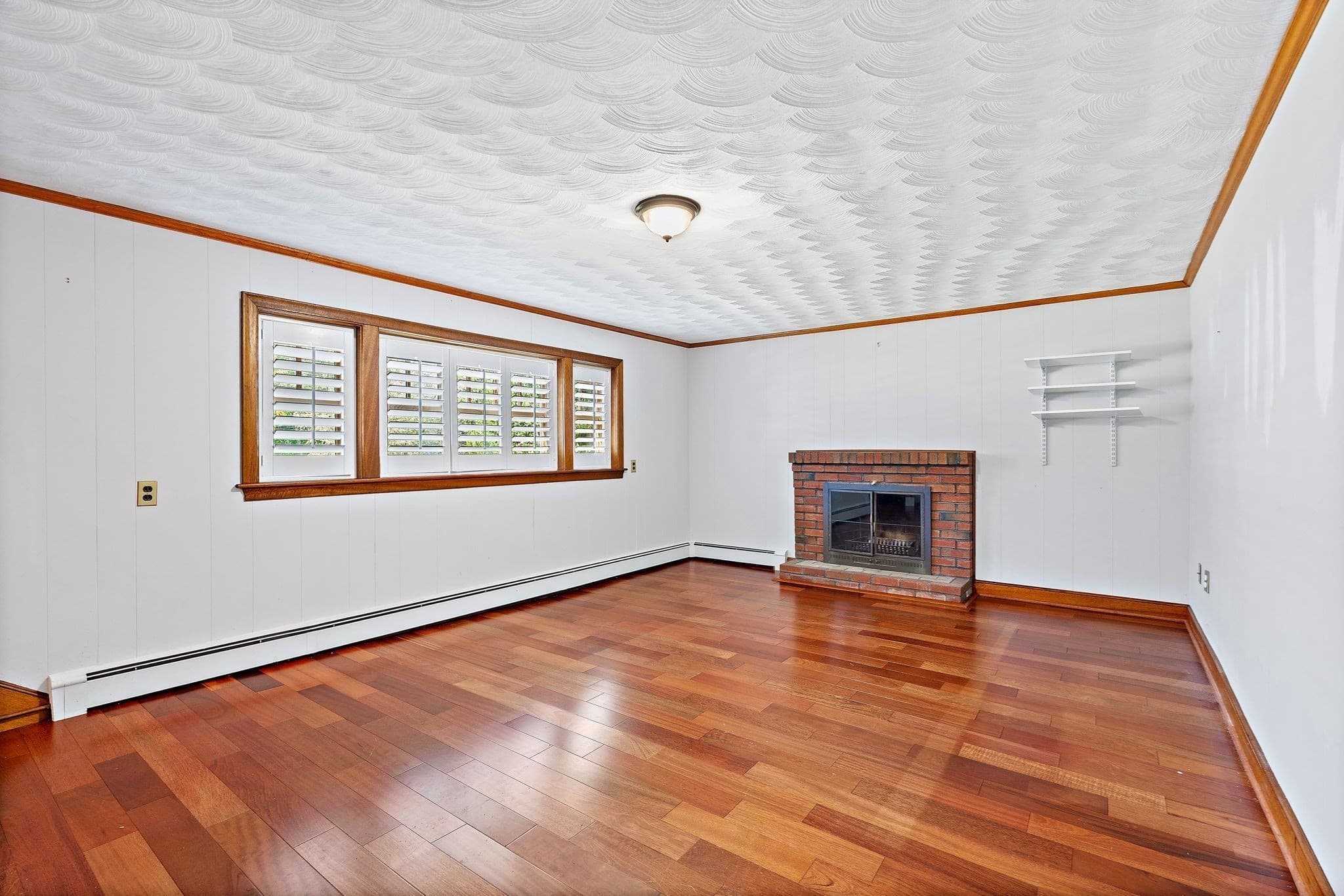 Single Family Residence at 20 Woodchester Cir, Waltham MA 02451, Waltham, photo 18 of 34