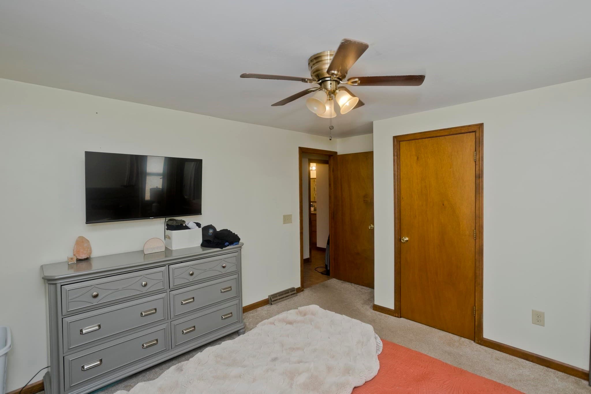 Single Family Residence at 20 Meadow Ave, Agawam MA 01001, Agawam, photo 12 of 20