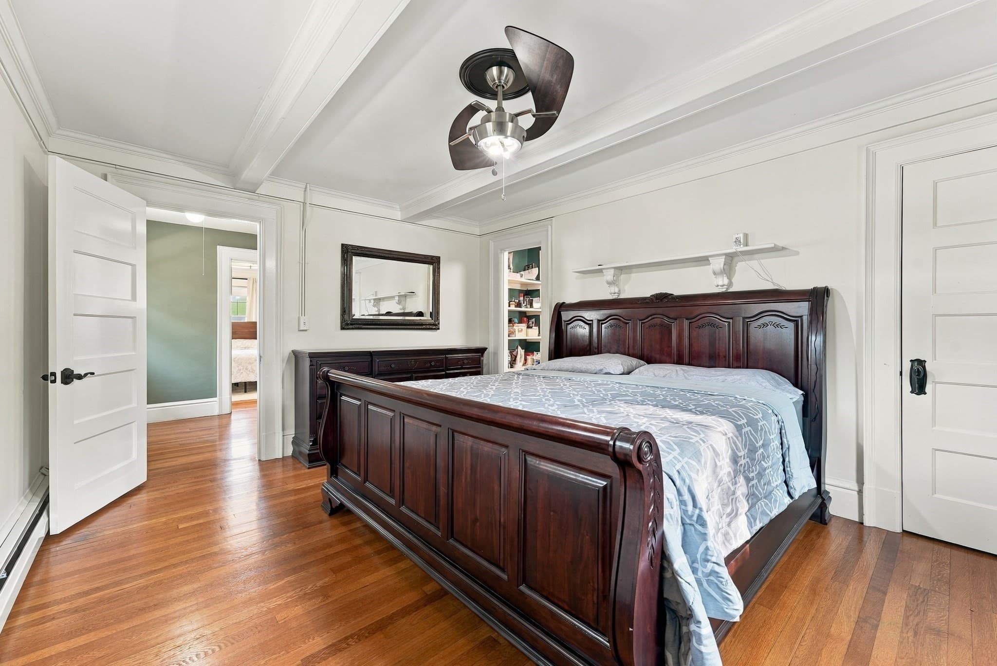 Single Family Residence at 170 Shefford St, Springfield MA 01107, Springfield, photo 5 of 42