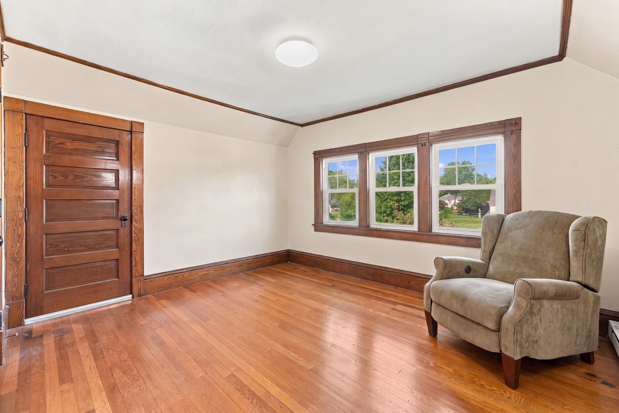 Single Family Residence at 170 Shefford St, Springfield MA 01107, Springfield, photo 24 of 42