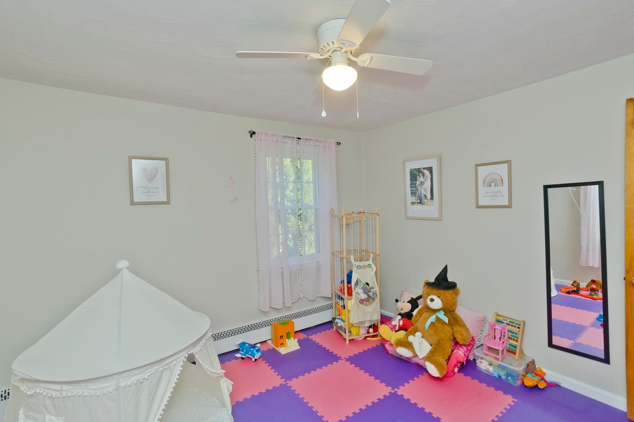 Single Family Residence at 119 Florida Dr, Agawam MA 01001, Agawam, photo 17 of 32