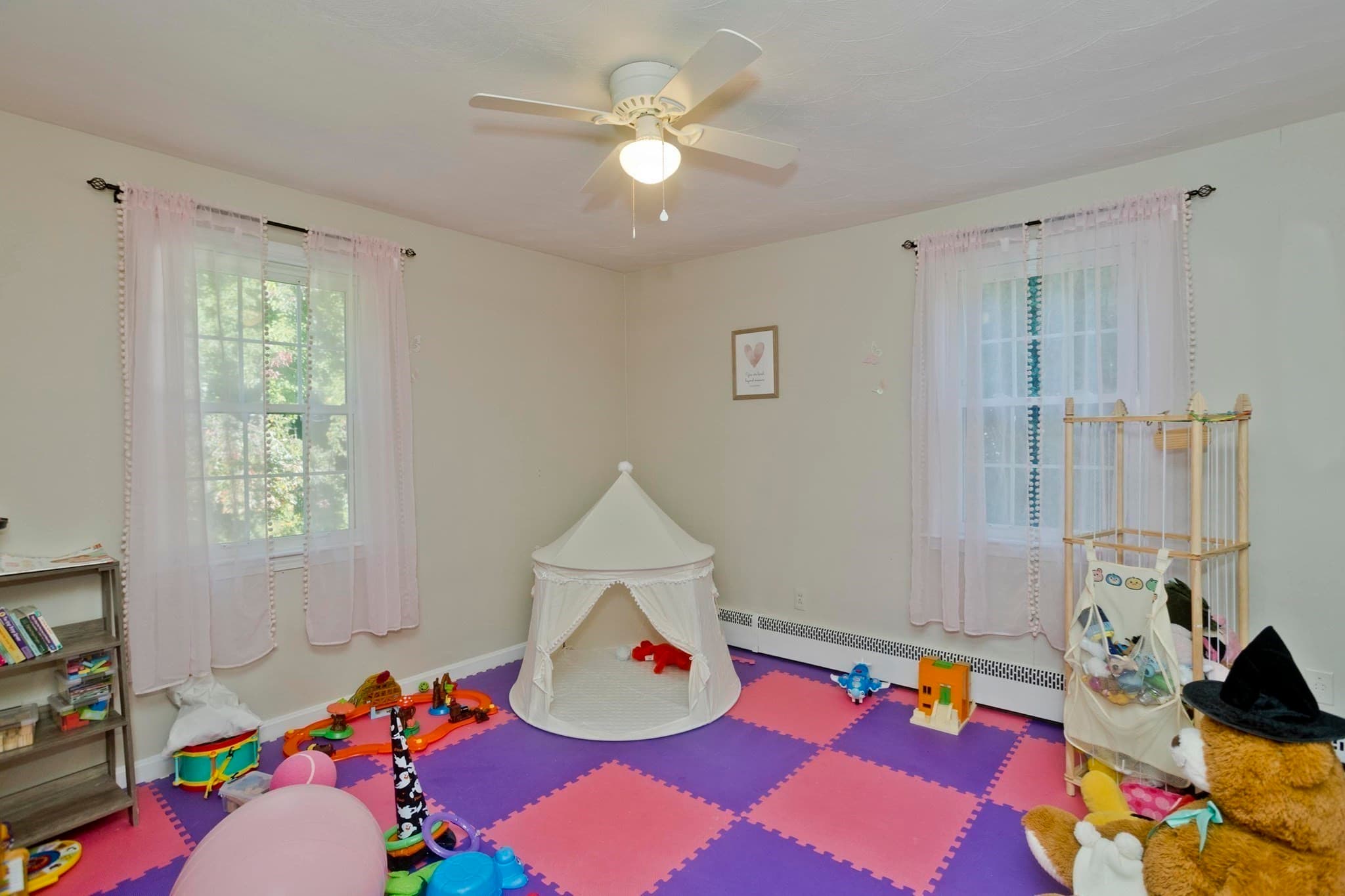 Single Family Residence at 119 Florida Dr, Agawam MA 01001, Agawam, photo 16 of 32