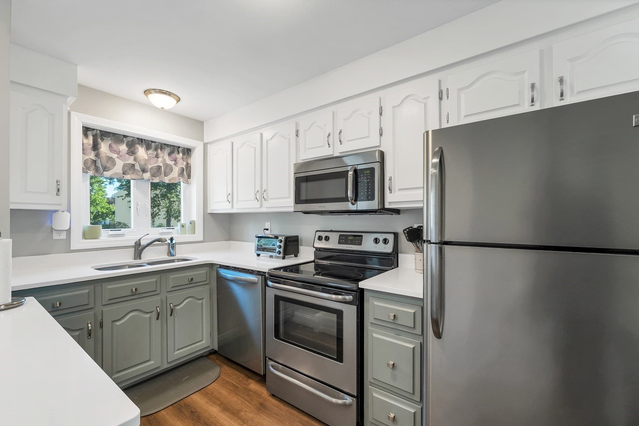 Condominium at 14 Shelburne Road, Merrimack NH 03054, Merrimack, photo 3 of 40