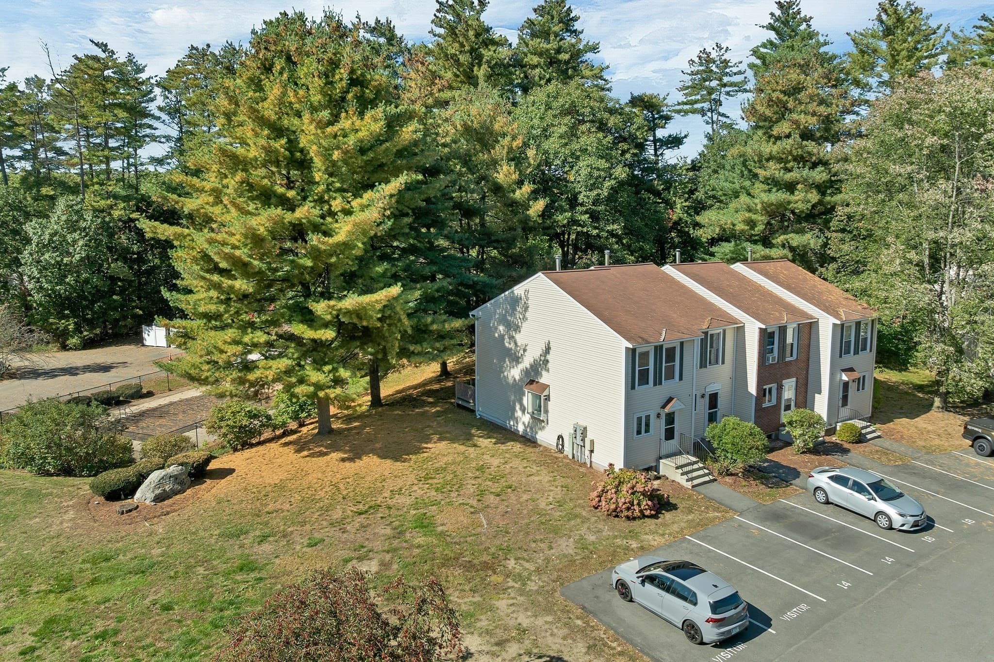Condominium at 14 Shelburne Road, Merrimack NH 03054, Merrimack, photo 38 of 40