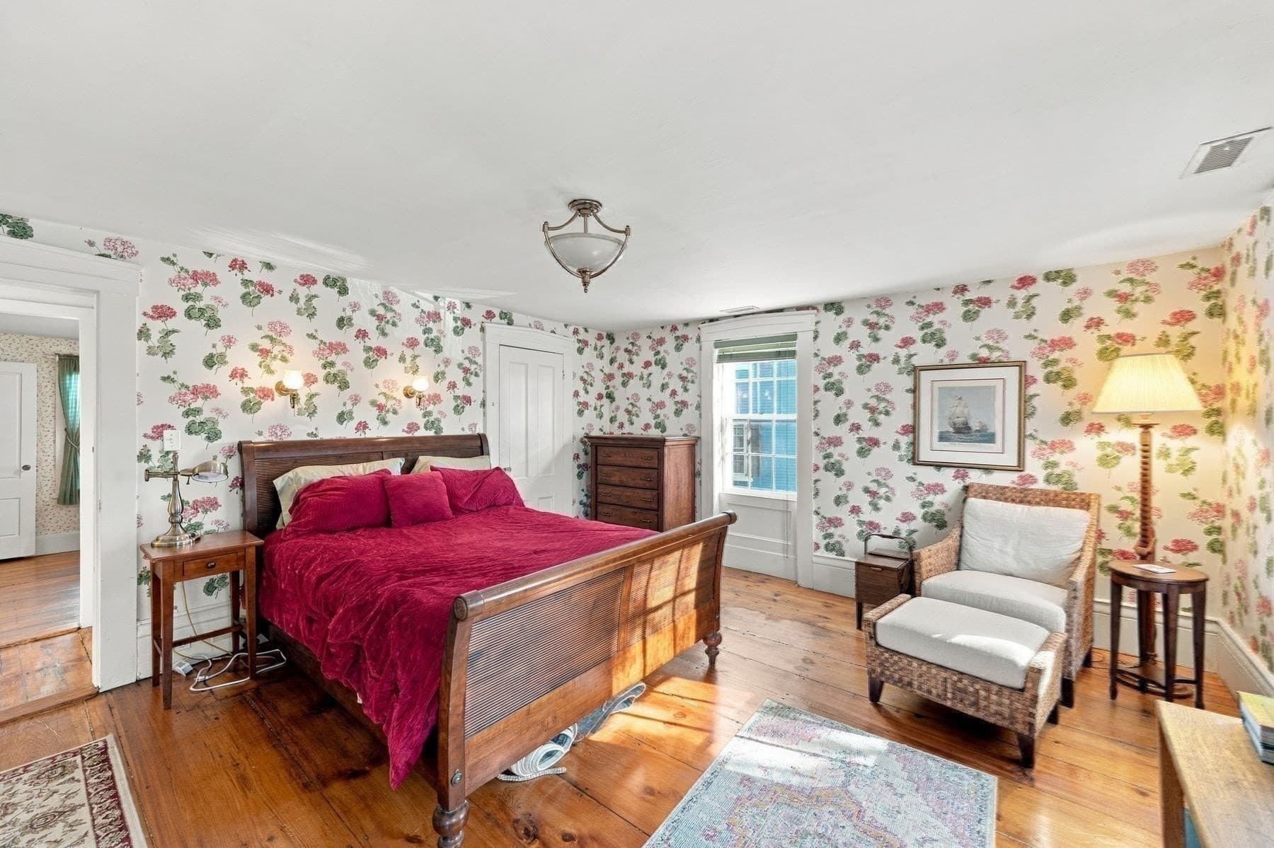 Single Family Residence at 4 Washington Square, Marblehead MA 01945, photo 20 of 41