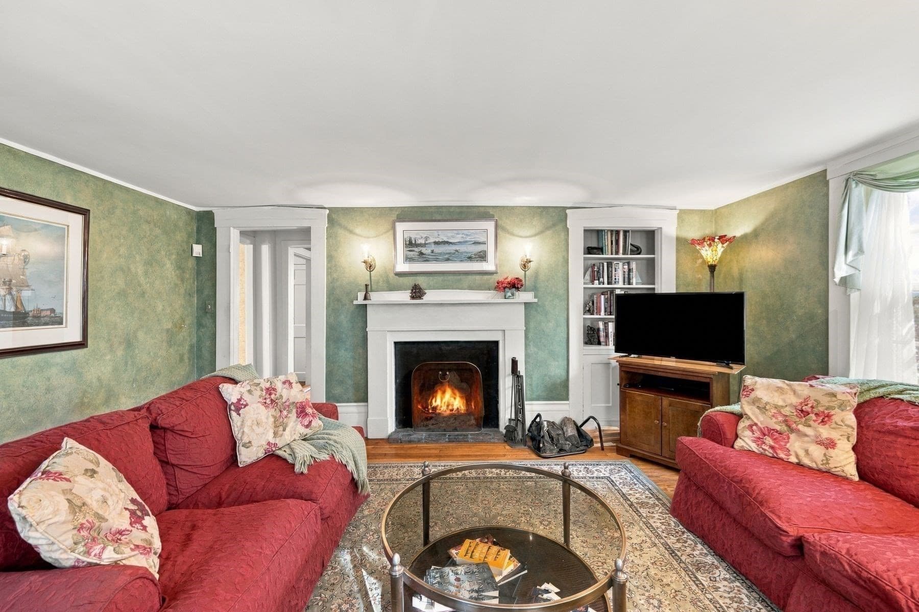 Single Family Residence at 4 Washington Square, Marblehead MA 01945, photo 9 of 41