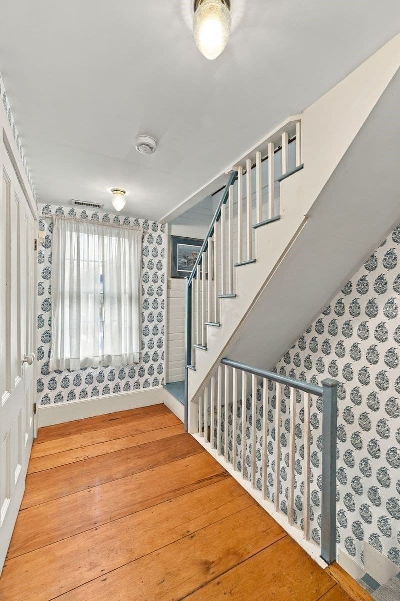 Single Family Residence at 4 Washington Square, Marblehead MA 01945, photo 25 of 41
