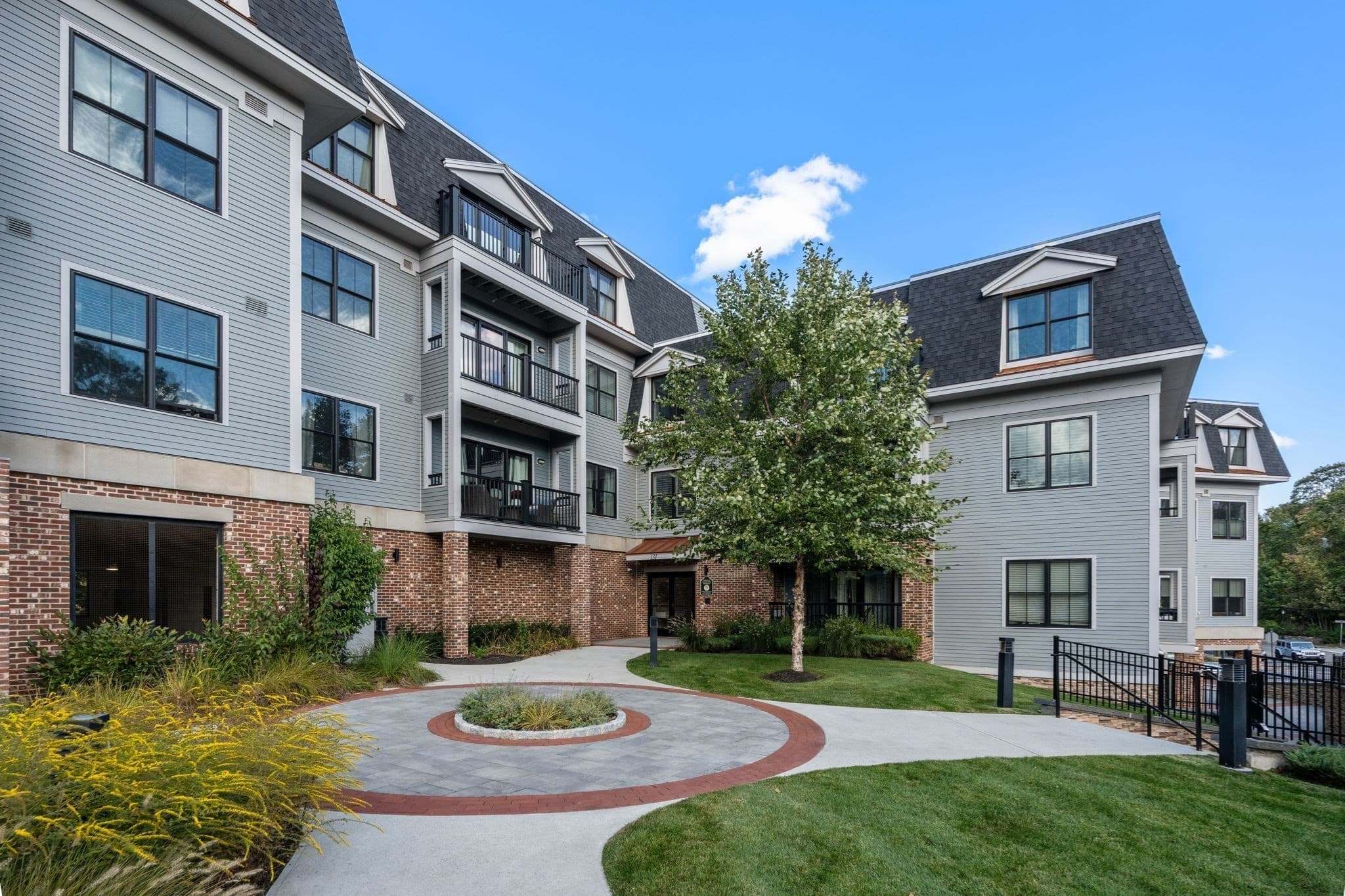 Condominium at 131 Eliot St # 204, Milton MA 02186, Milton, photo 13 of 14