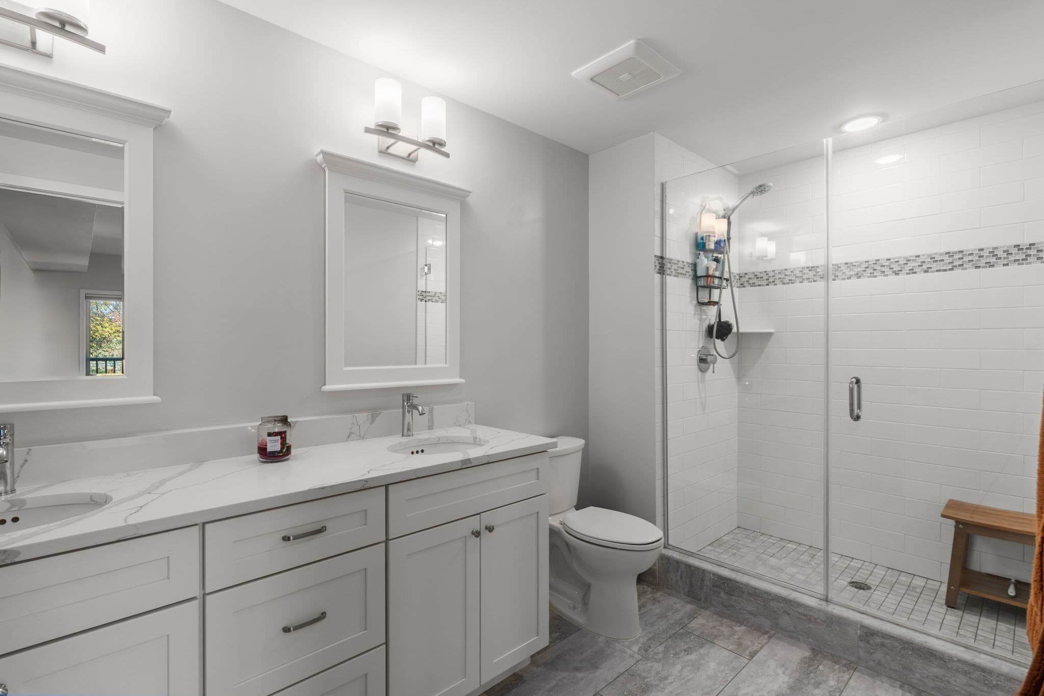 Condominium at 131 Eliot St # 204, Milton MA 02186, Milton, photo 9 of 14