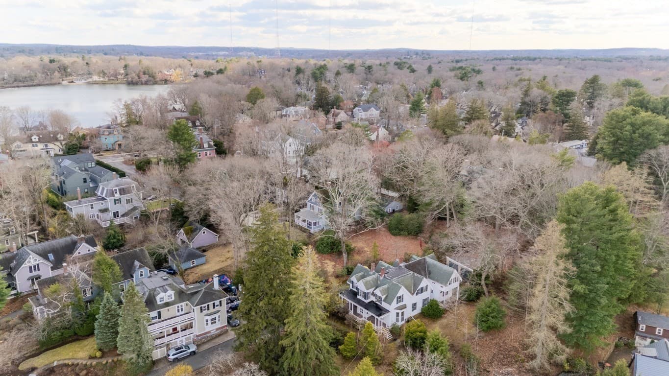 Residential at 140 Pleasant St, Newton MA 02459, Newton, photo 8 of 10