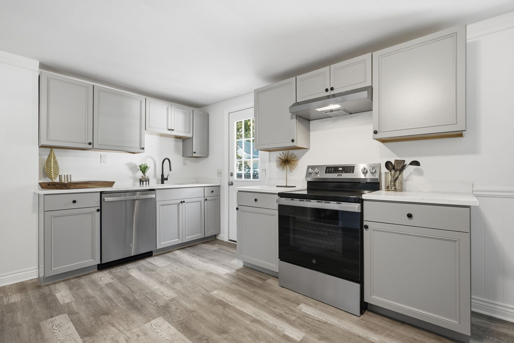 Condominium at 25 Lynn St # B, Peabody MA 01960, Peabody, photo 6 of 22