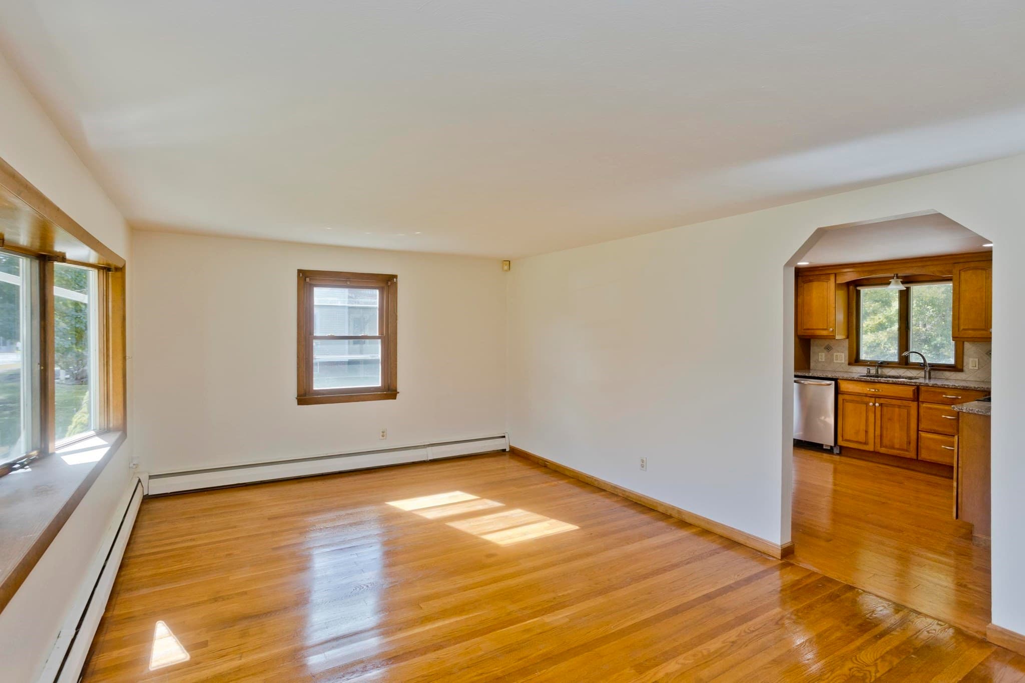Single Family Residence at 10 Taylor St, South Hadley MA 01075, photo 7 of 36
