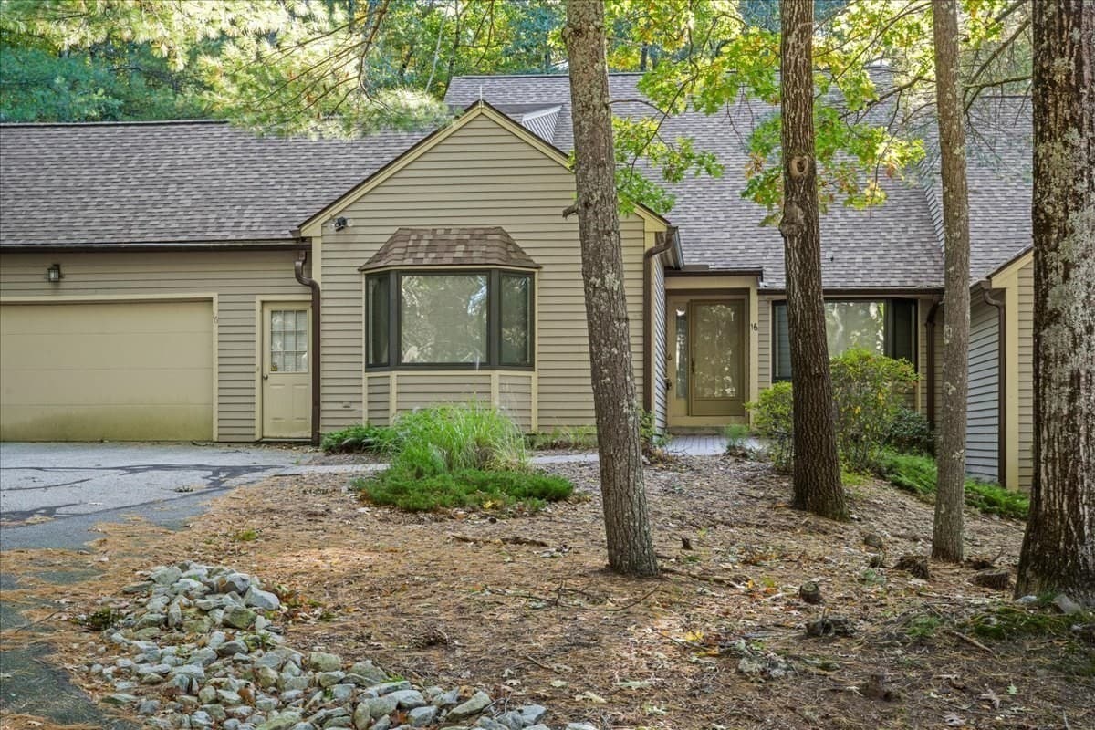 Condominium at 16 Bentwood Dr # 16, Sturbridge MA 01566, Sturbridge, photo 39 of 39