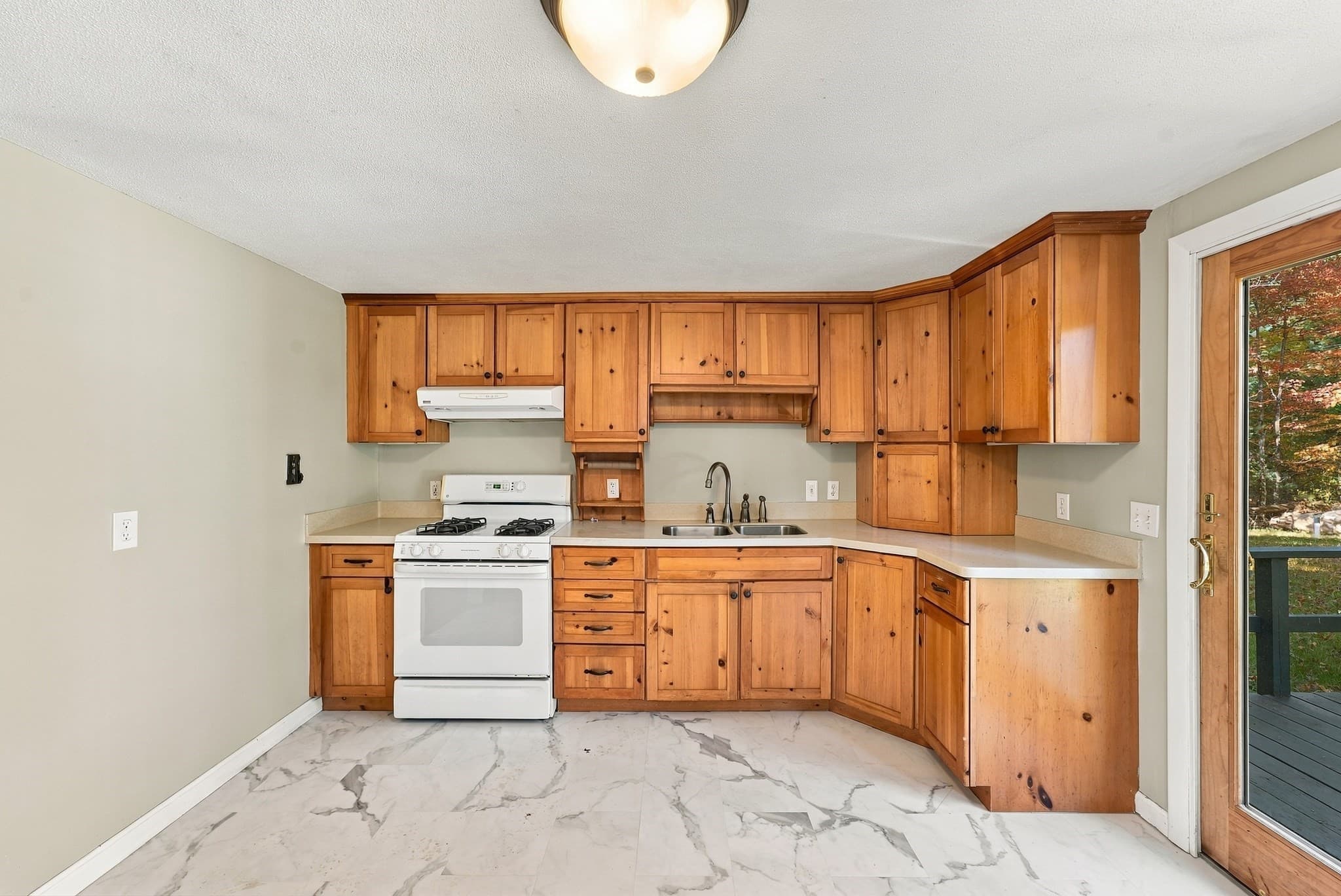 Single Family Residence at 4 Silver Street, Monson MA 01057, photo 14 of 38