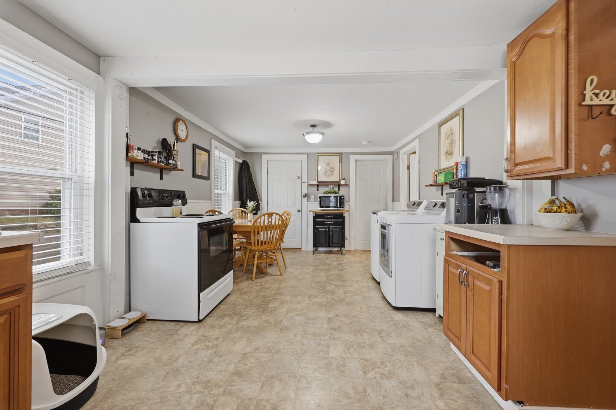 2 Family - 2 Units Up/Down at 16 Temple St, Spencer MA 01562, Spencer, photo 5 of 36