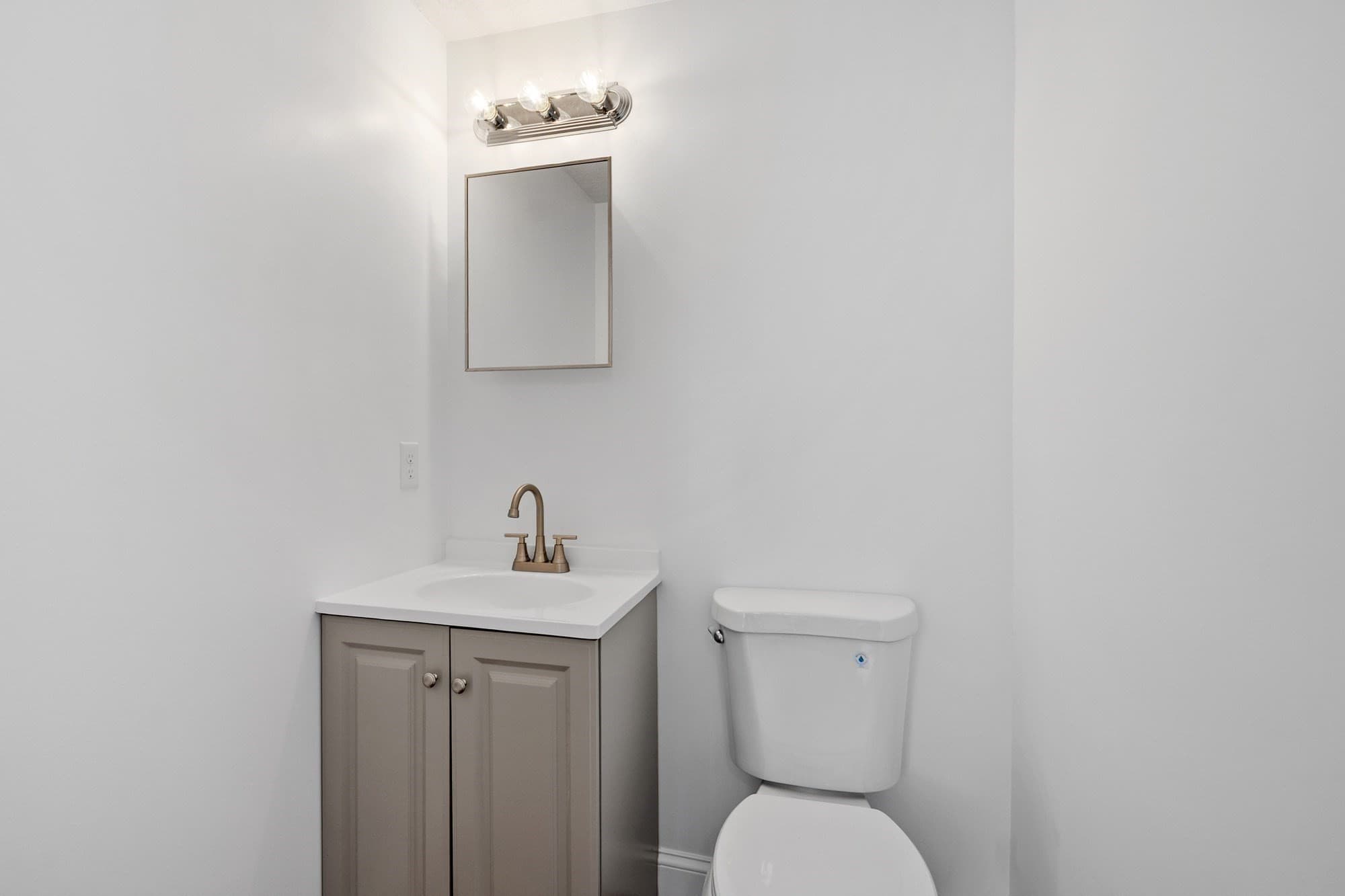 Single Family Residence at 18 Valley Road, Lynn MA 01902, Lynn, photo 27 of 34