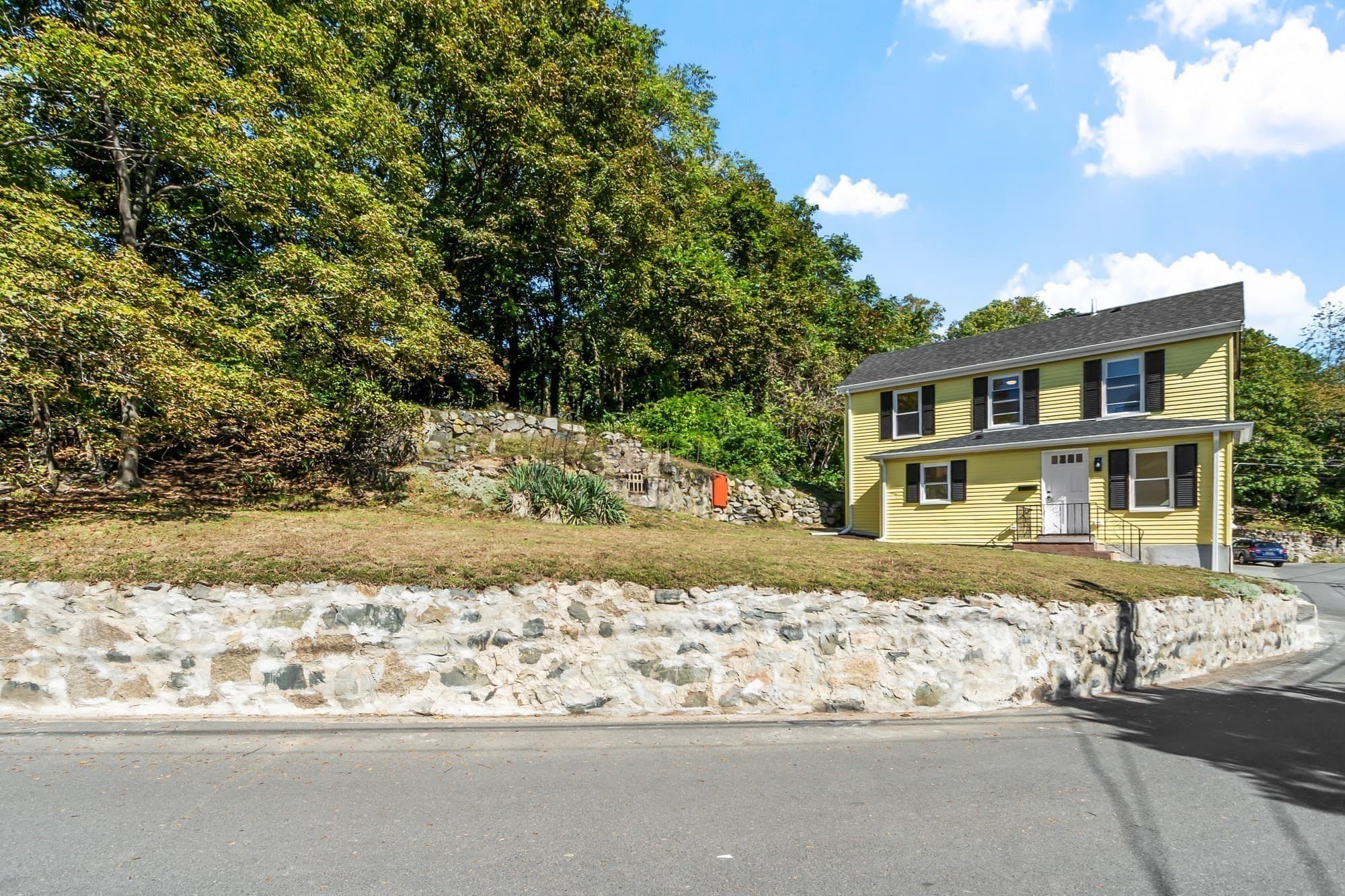 Single Family Residence at 18 Valley Road, Lynn MA 01902, Lynn, photo 33 of 34