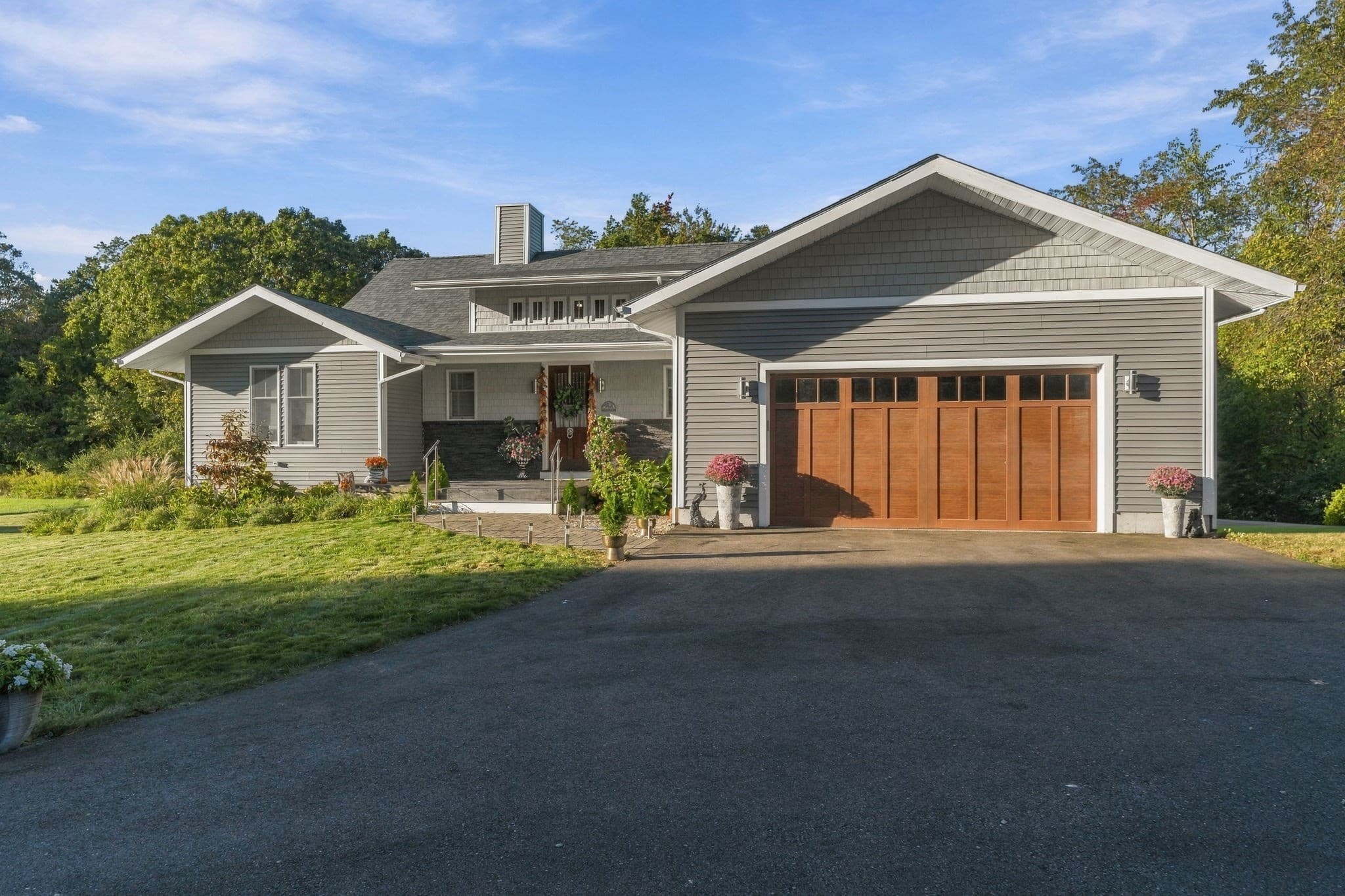 Single Family Residence at 685C Curtis Corner, South Kingstown RI 02879, South Kingstown, photo 2 of 41