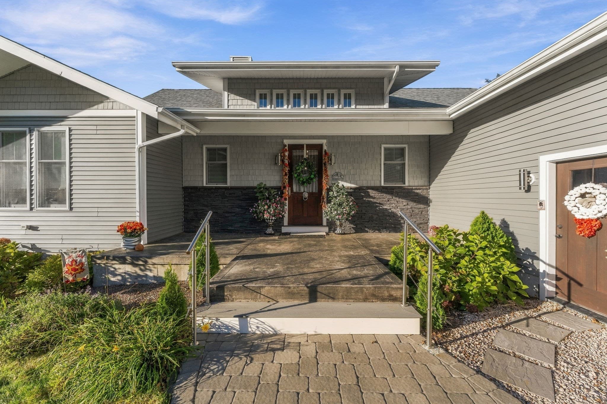 Single Family Residence at 685C Curtis Corner, South Kingstown RI 02879, South Kingstown, photo 3 of 41