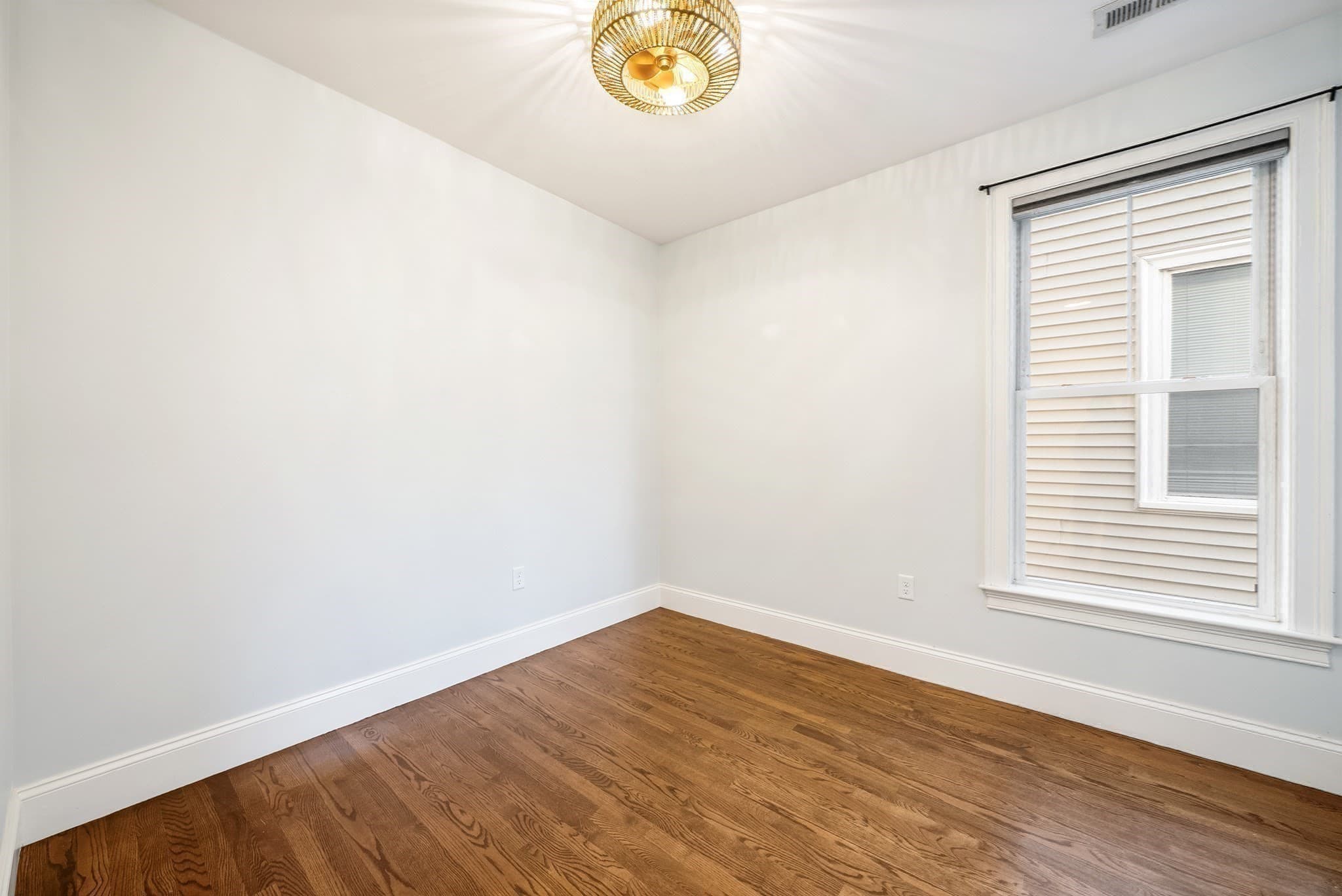 Condominium at 786 East Fourth Street # 2, Boston MA 02127, Boston, photo 7 of 20