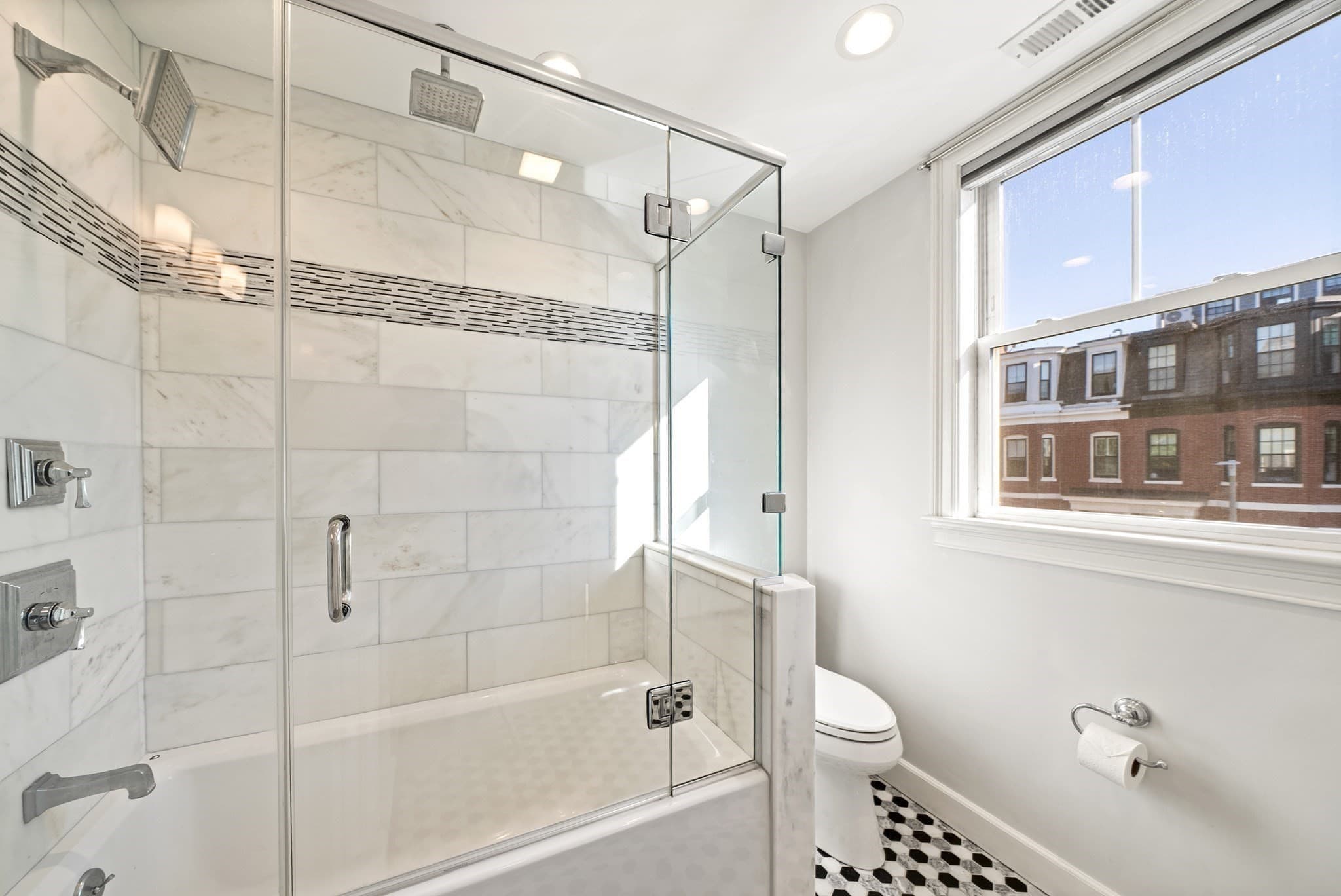 Condominium at 786 East Fourth Street # 2, Boston MA 02127, Boston, photo 5 of 20