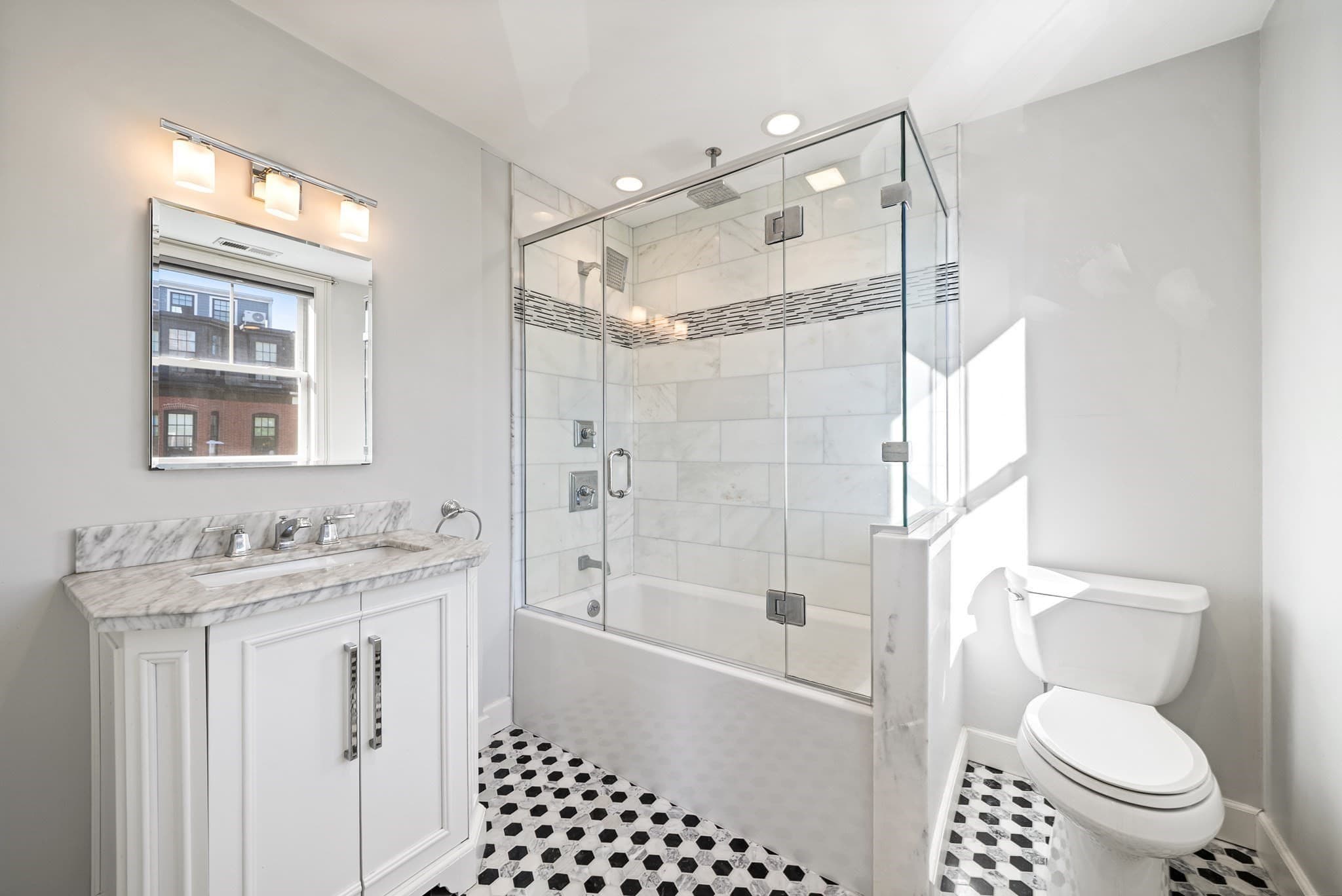 Condominium at 786 East Fourth Street # 2, Boston MA 02127, Boston, photo 4 of 20