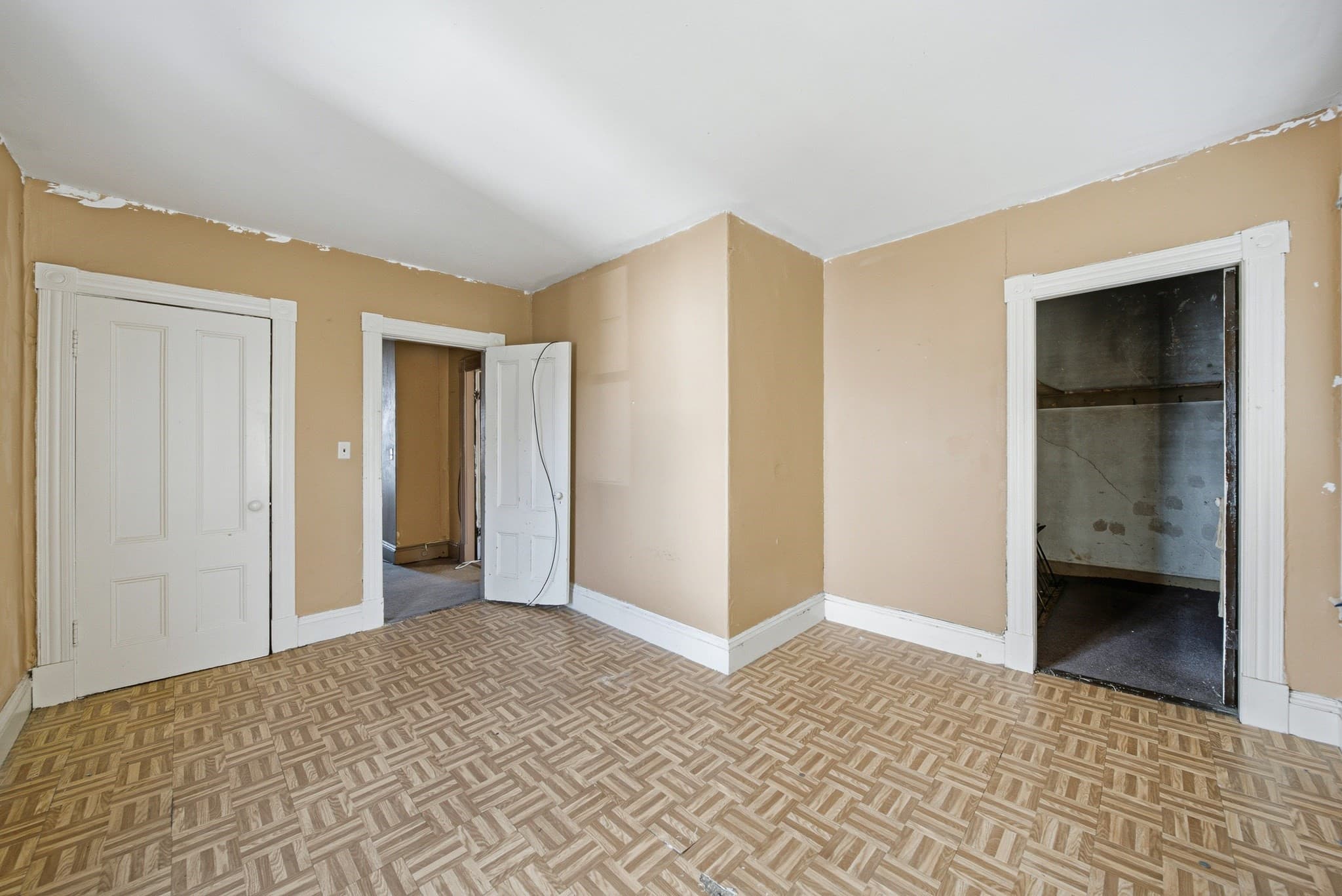 Single Family Residence at 56 Read St, Lowell MA 01850, Lowell, photo 23 of 39