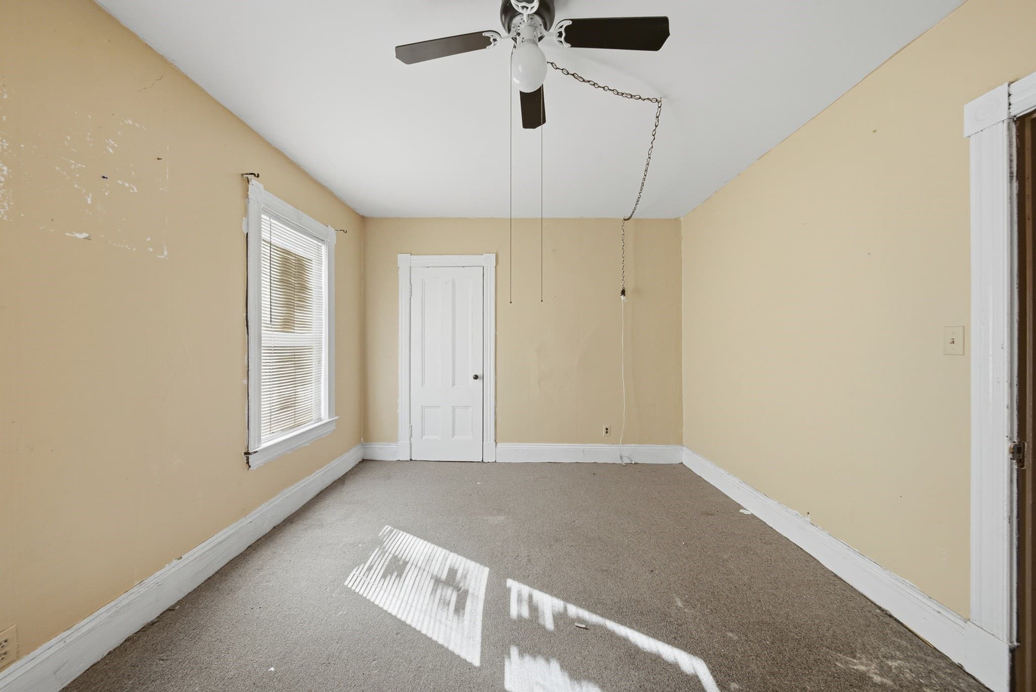Single Family Residence at 56 Read St, Lowell MA 01850, Lowell, photo 26 of 39