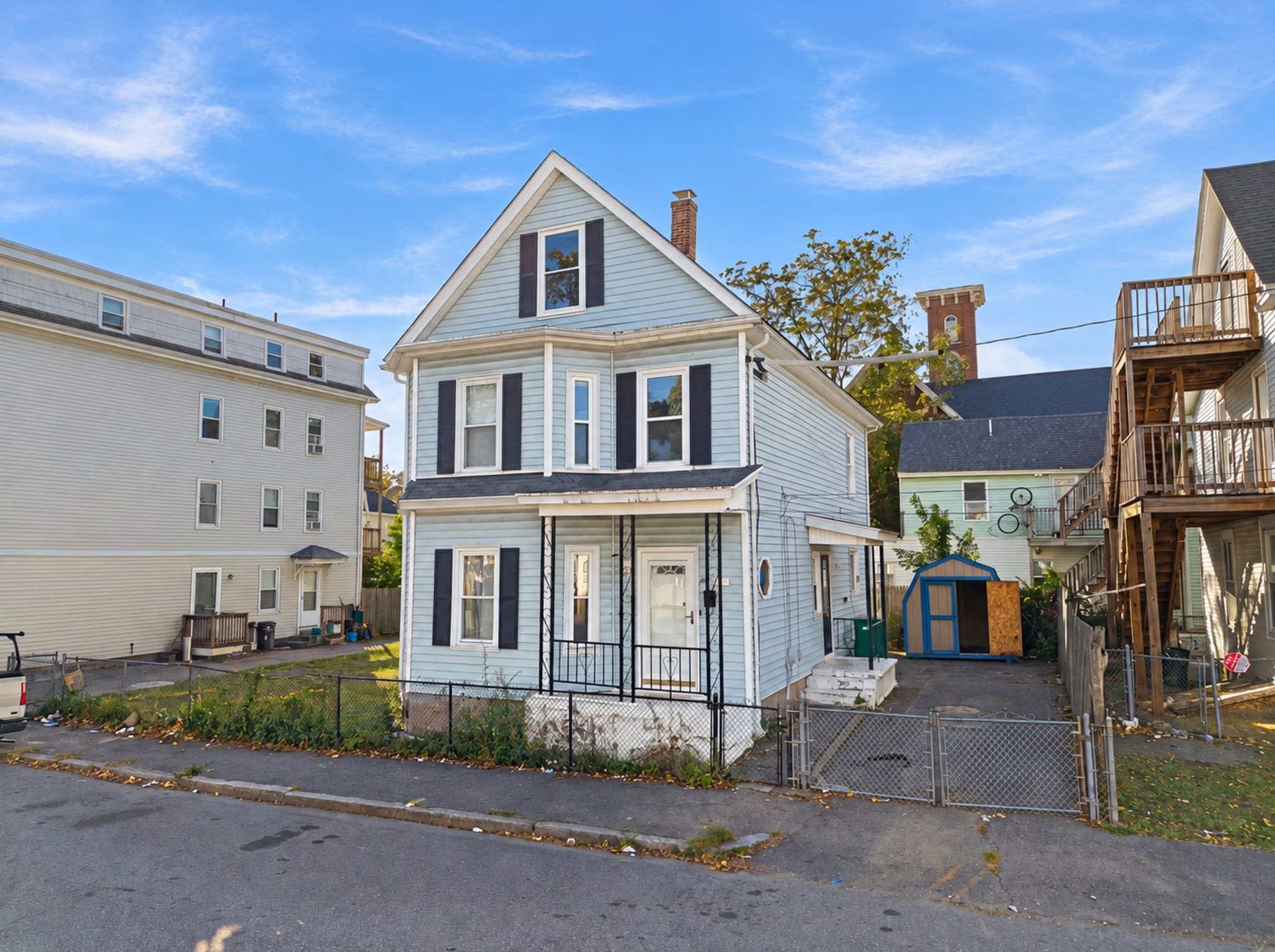Single Family Residence at 56 Read St, Lowell MA 01850, Lowell, photo 3 of 39