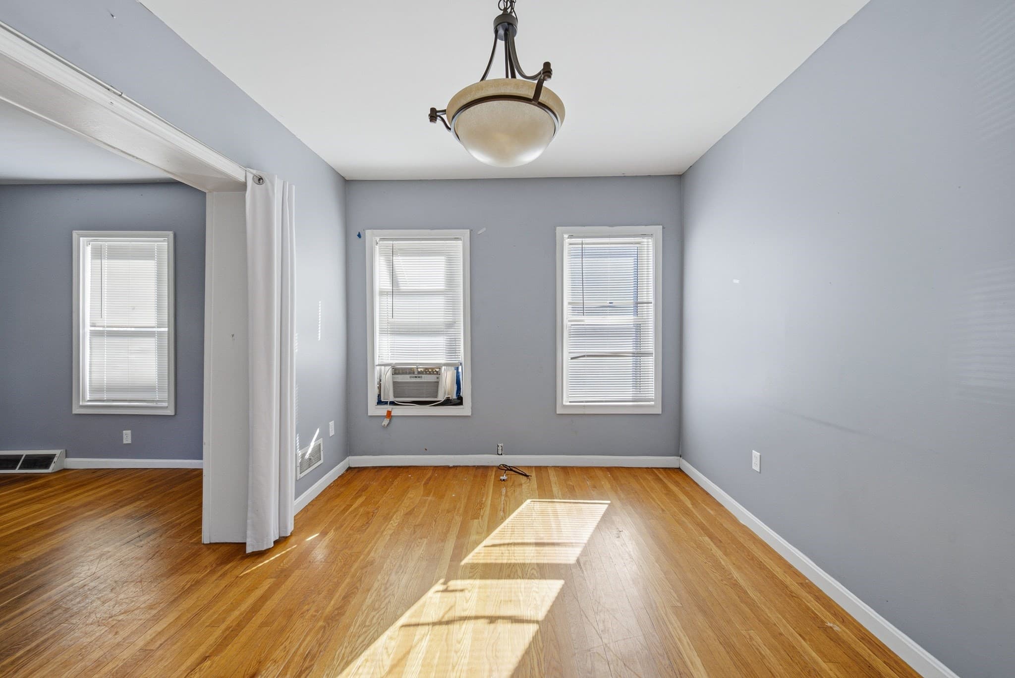 Single Family Residence at 56 Read St, Lowell MA 01850, Lowell, photo 10 of 39