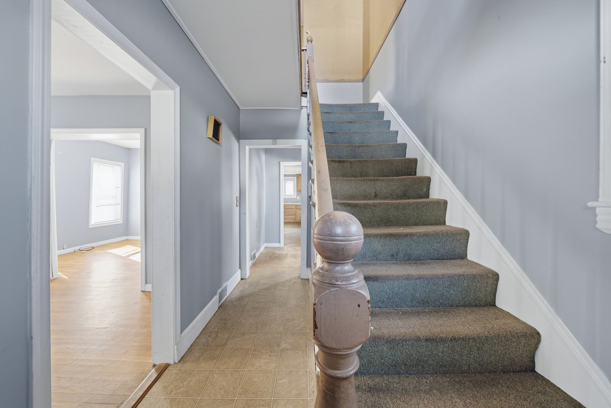 Single Family Residence at 56 Read St, Lowell MA 01850, Lowell, photo 19 of 39