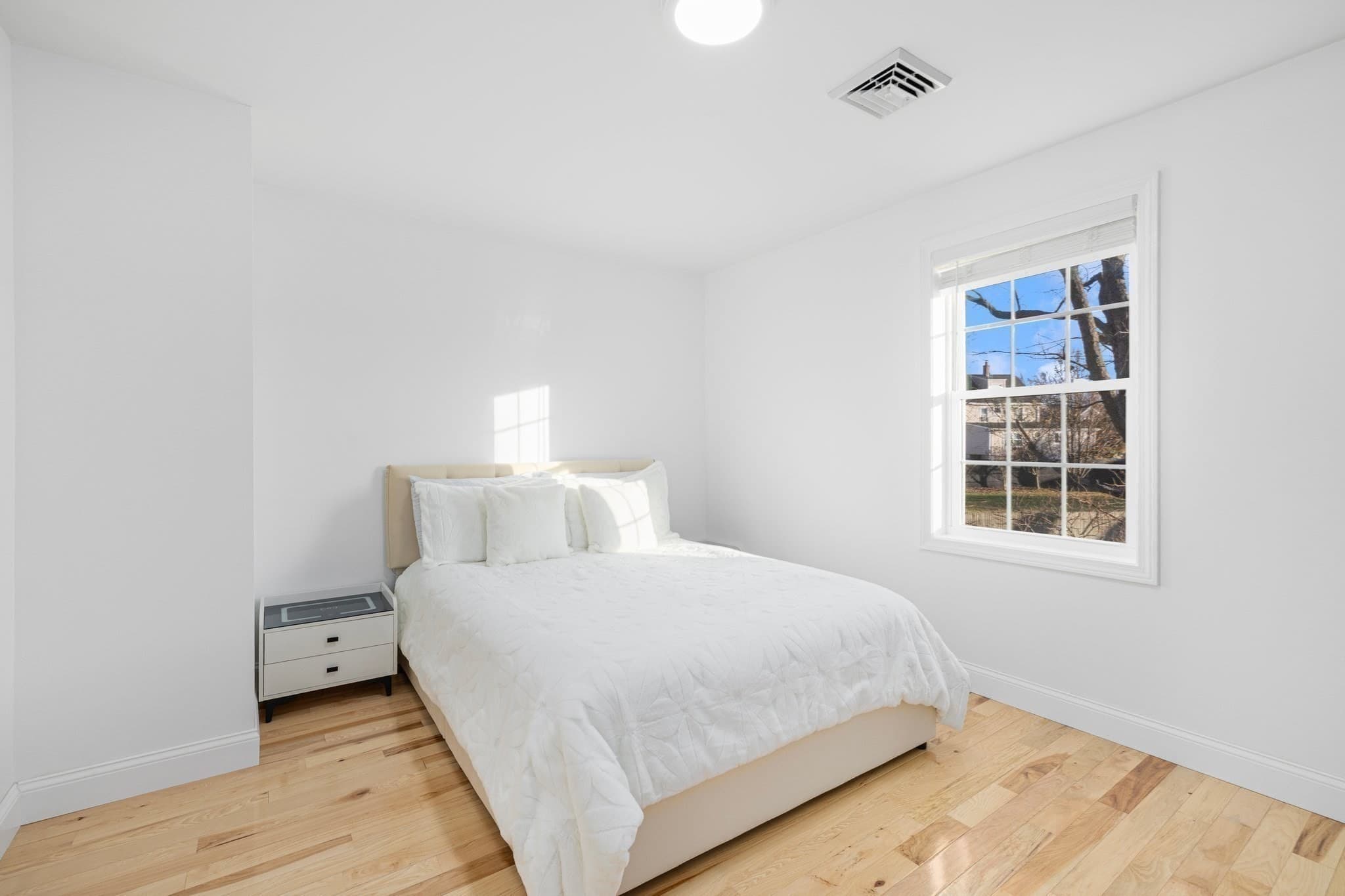 Single Family Residence at 5 Vista Way, Fall River MA 02724, Fall River, photo 32 of 39