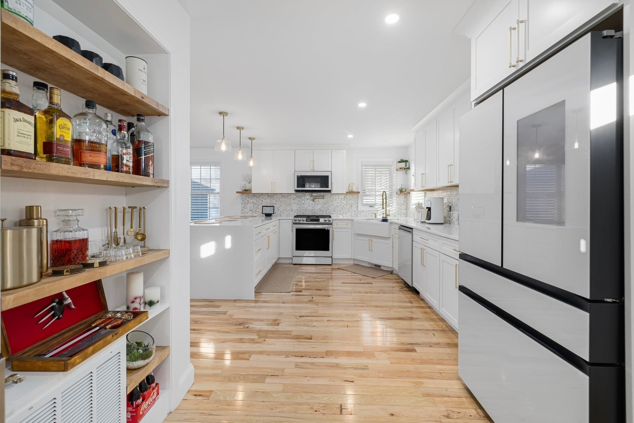 Single Family Residence at 5 Vista Way, Fall River MA 02724, Fall River, photo 11 of 39