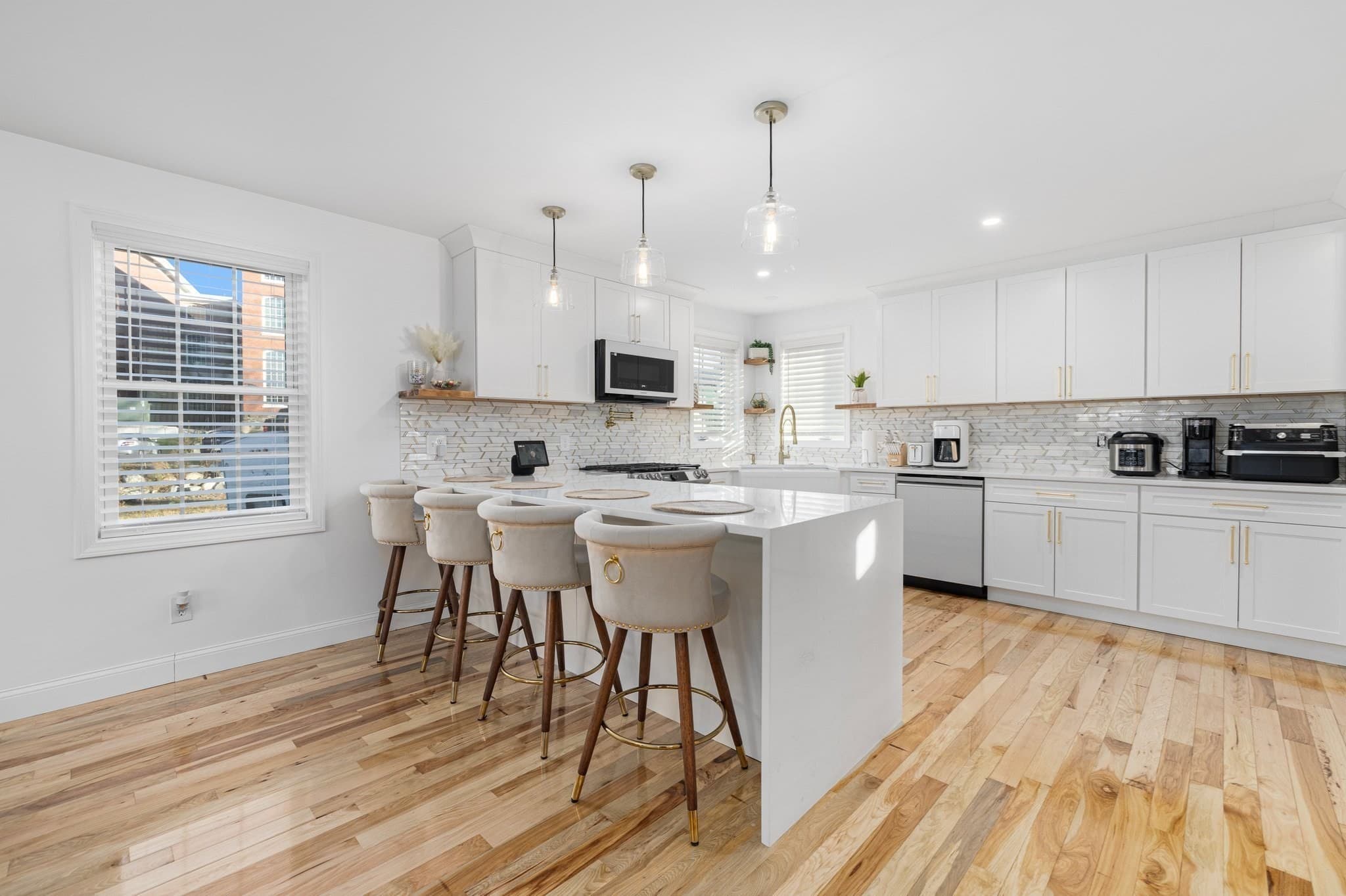 Single Family Residence at 5 Vista Way, Fall River MA 02724, Fall River, photo 4 of 39