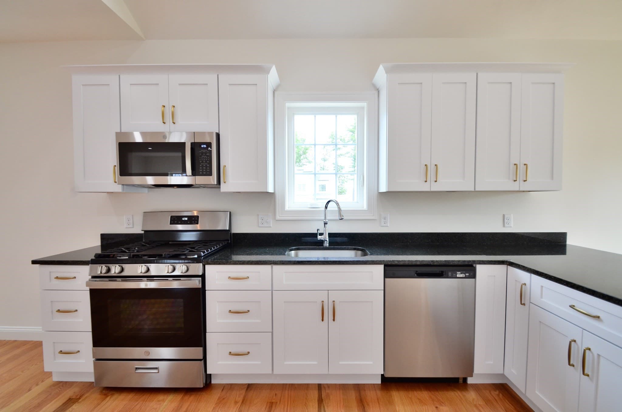 Single Family Residence at 215A Crownshield # 20A, Uxbridge MA 01569, Uxbridge, photo 7 of 25